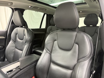 2021 Volvo XC90 T8 Inscription 6 Passenger