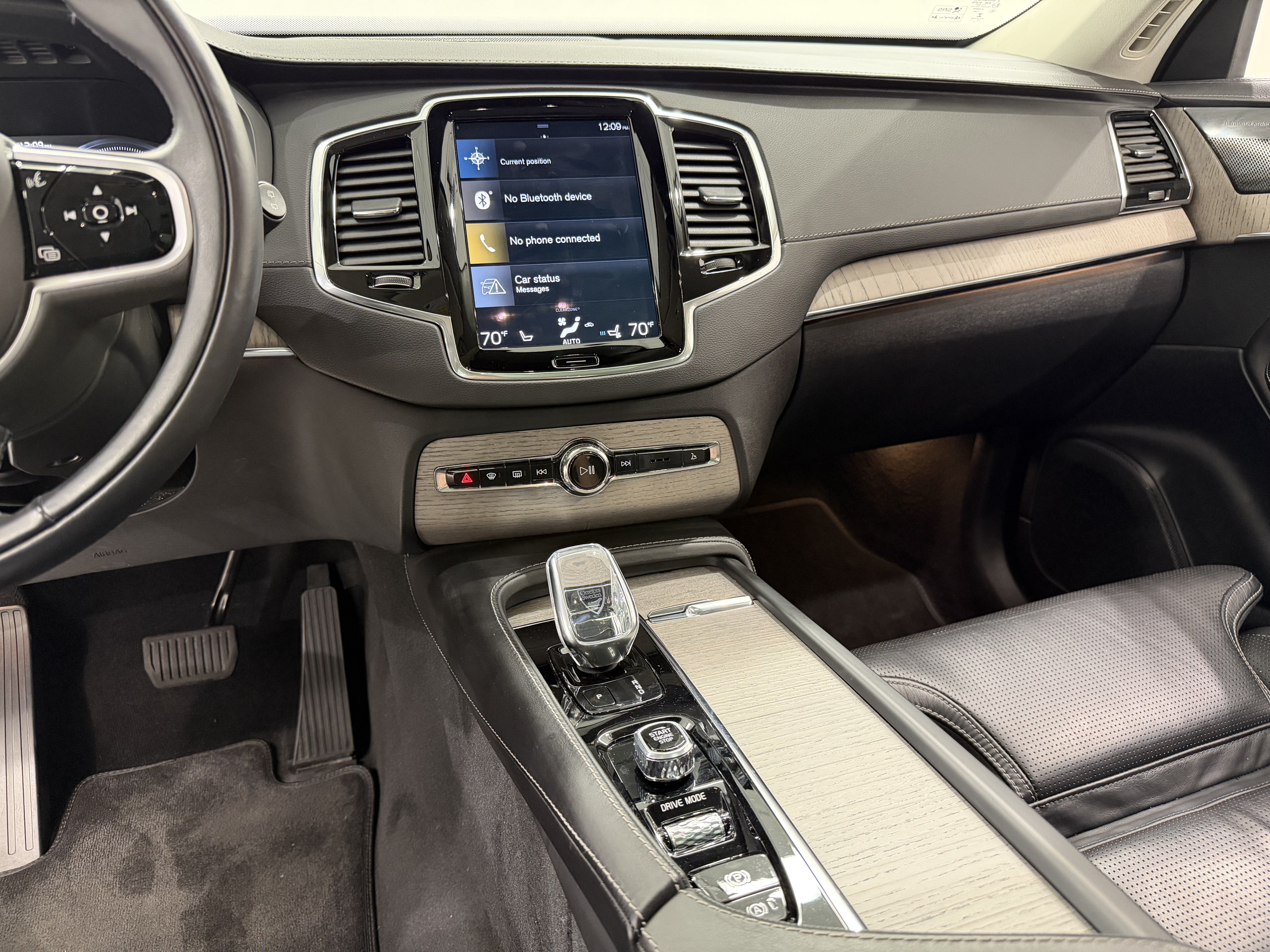 2021 Volvo XC90 T8 Inscription 6 Passenger