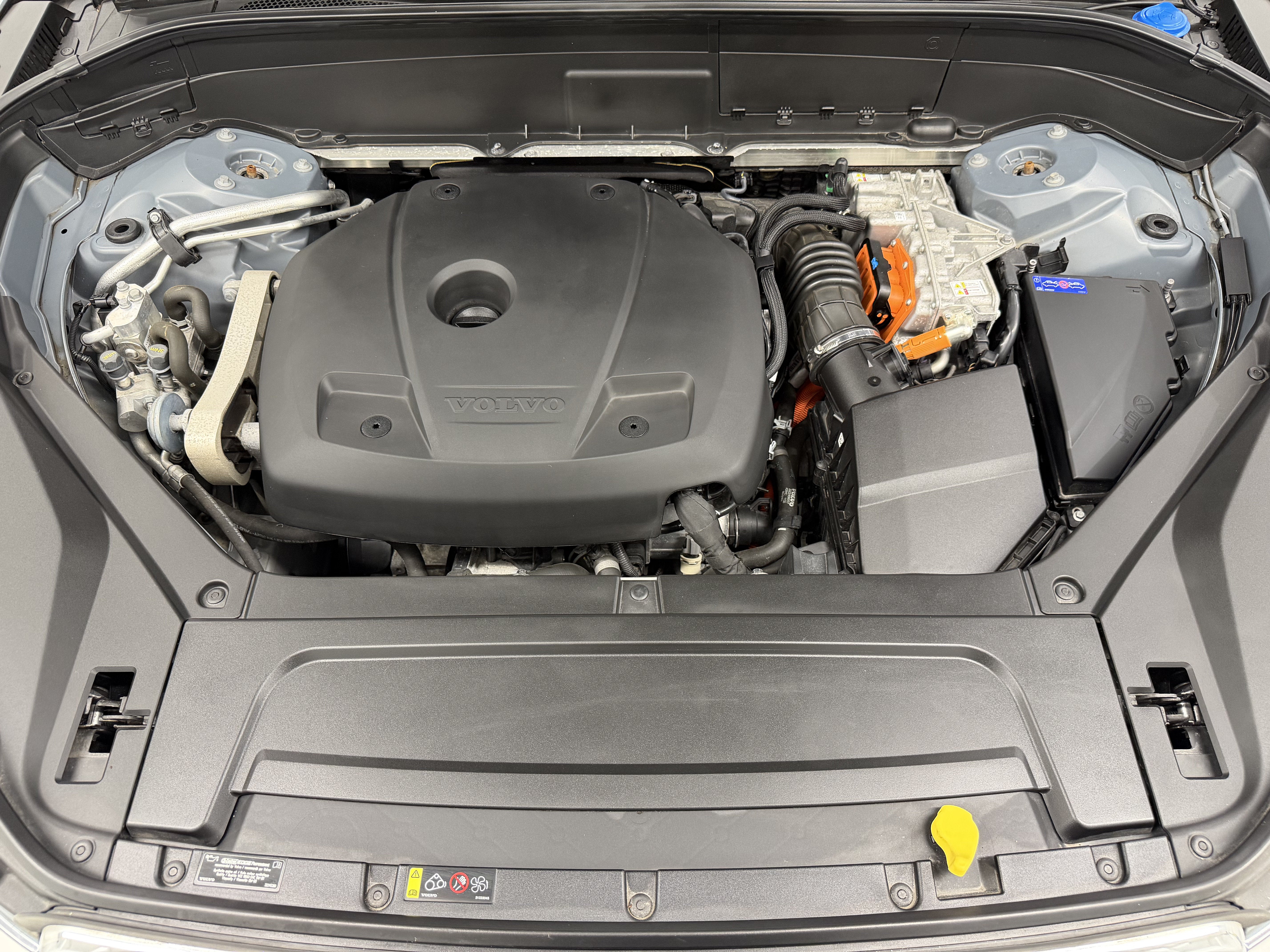 2021 Volvo XC90 T8 Inscription 6 Passenger
