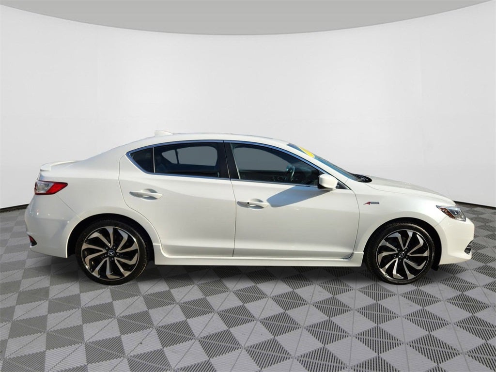 2018 Acura ILX Premium and A-SPEC Packages