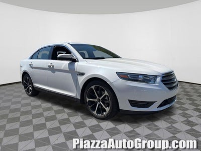 2016 Ford Taurus SEL