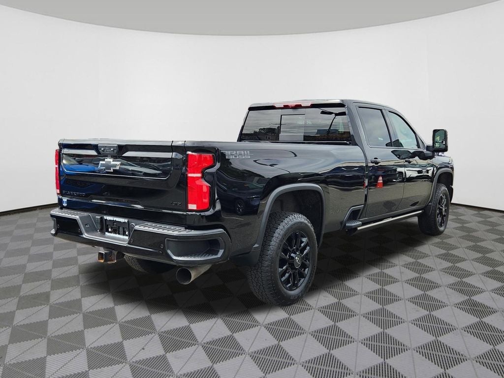 2025 Chevrolet Silverado 3500HD LTZ