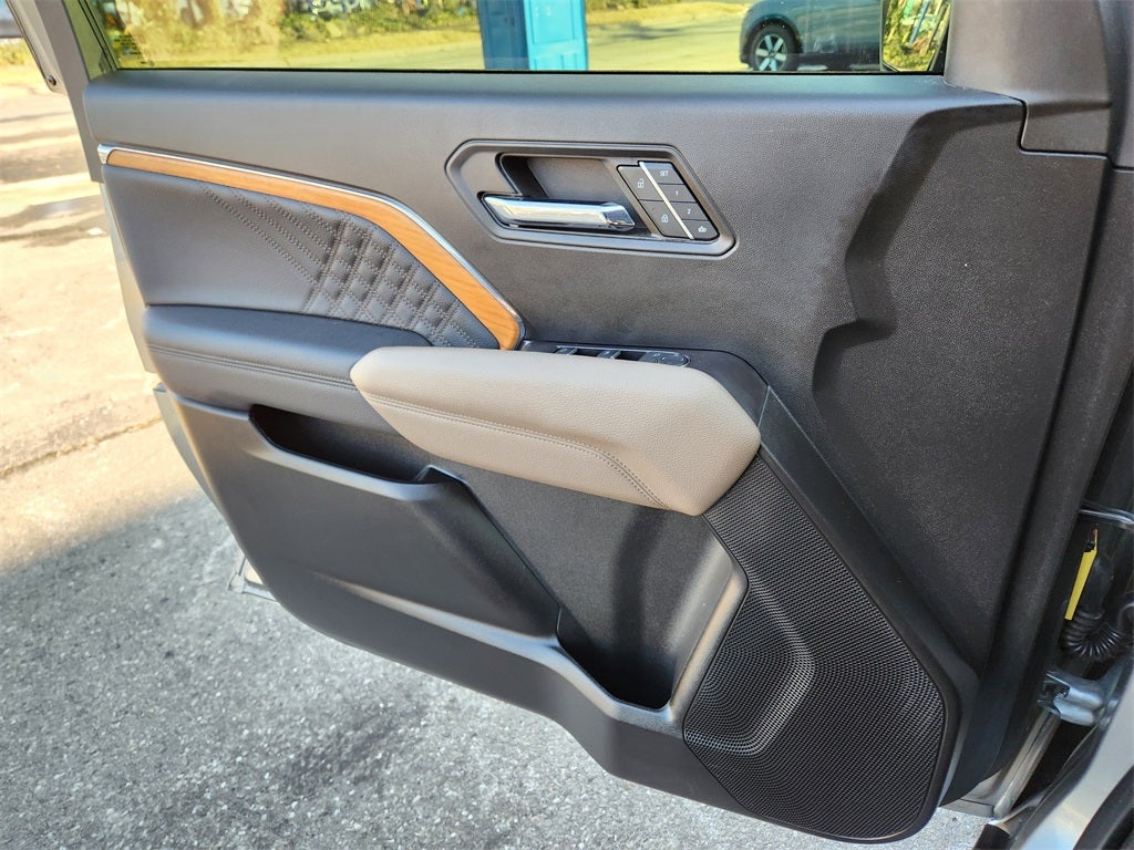 2024 GMC Canyon Denali