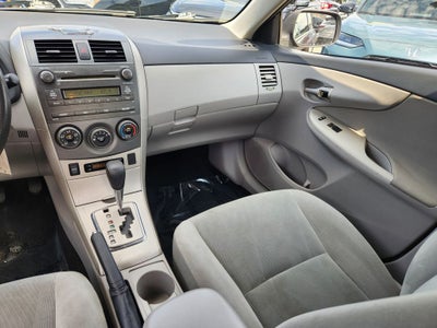 2011 Toyota Corolla LE