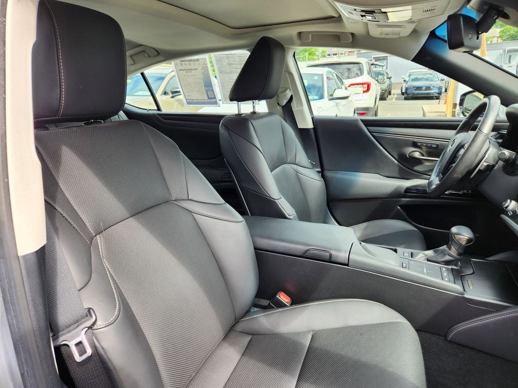 2022 Lexus ES 350