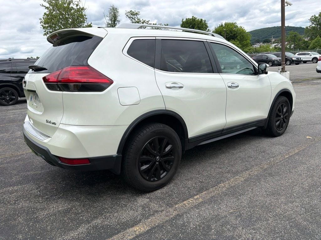 2017 Nissan Rogue SV