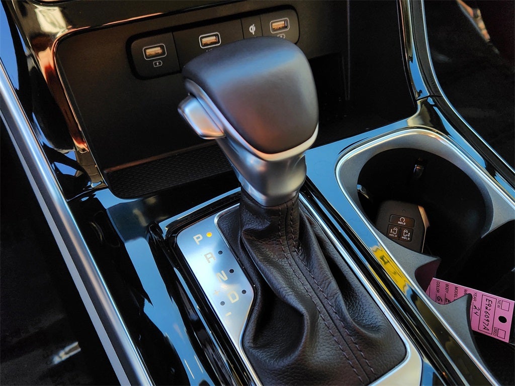 2024 Kia Carnival EX