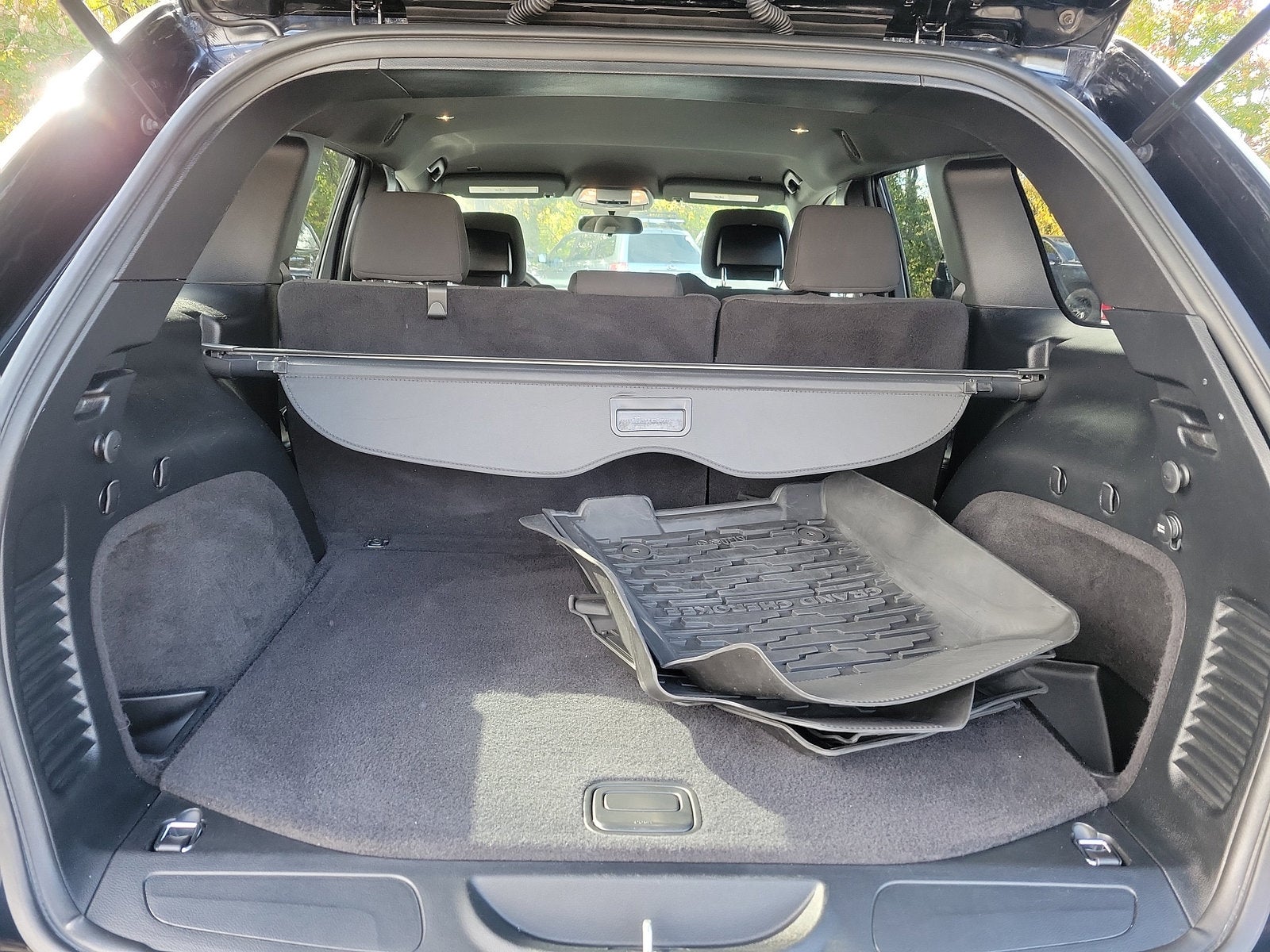 2020 Jeep Grand Cherokee Laredo E