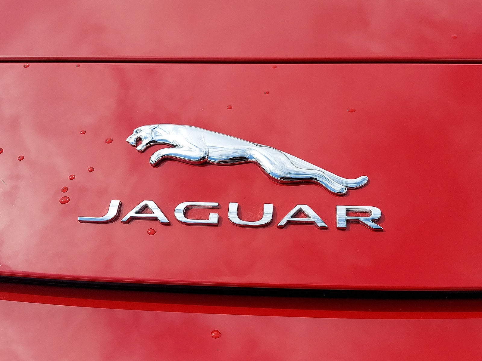 2020 Jaguar F-TYPE R