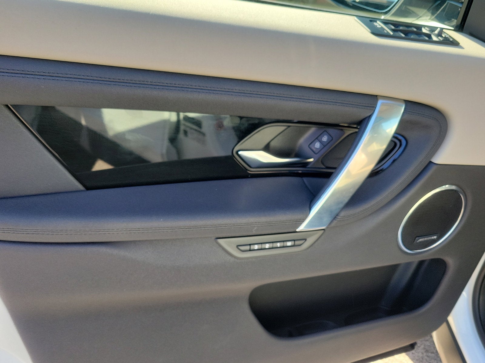 2022 Land Rover Discovery Sport S