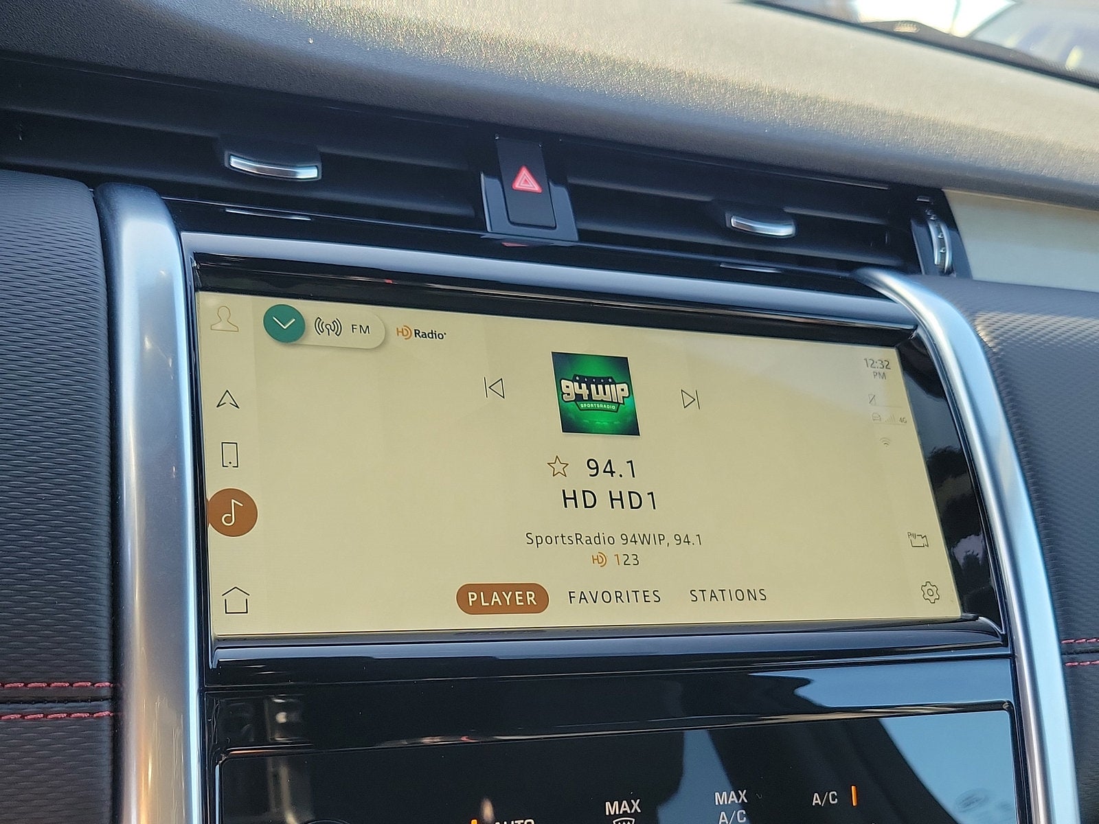 2022 Land Rover Discovery Sport S R-Dynamic