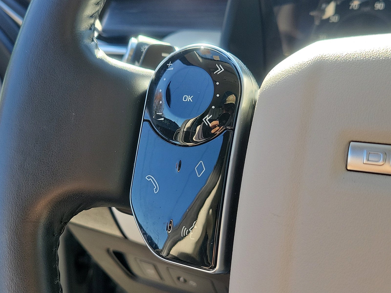 2020 Land Rover Discovery HSE Luxury