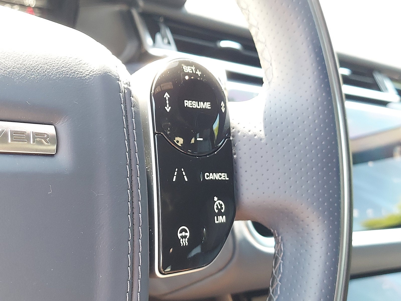 2019 Land Rover Range Rover Velar R-Dynamic HSE