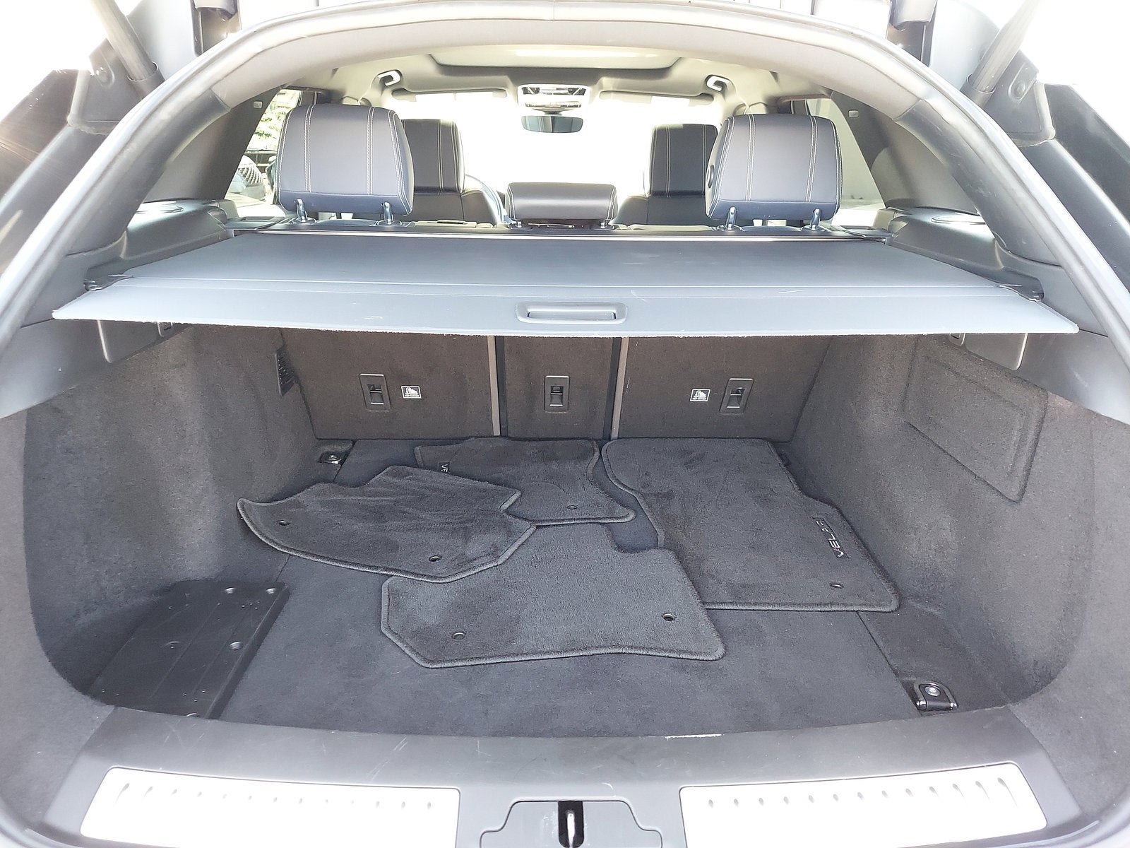 2019 Land Rover Range Rover Velar R-Dynamic HSE