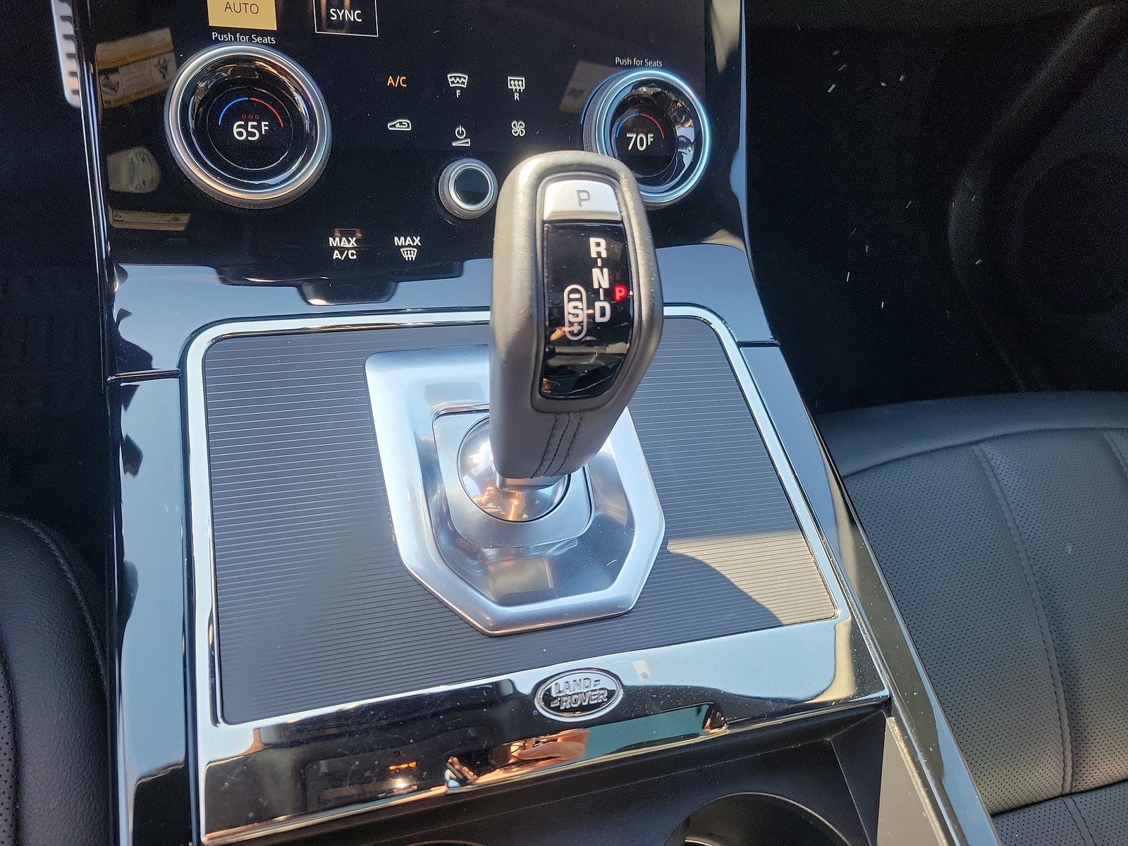 2022 Land Rover Range Rover Evoque R-Dynamic SE