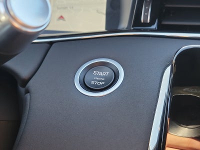 2022 Land Rover Range Rover Evoque R-Dynamic SE