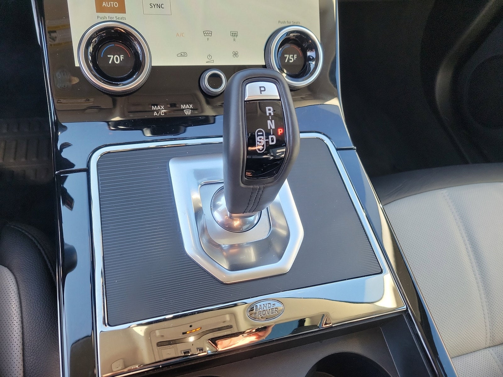 2022 Land Rover Range Rover Evoque R-Dynamic S