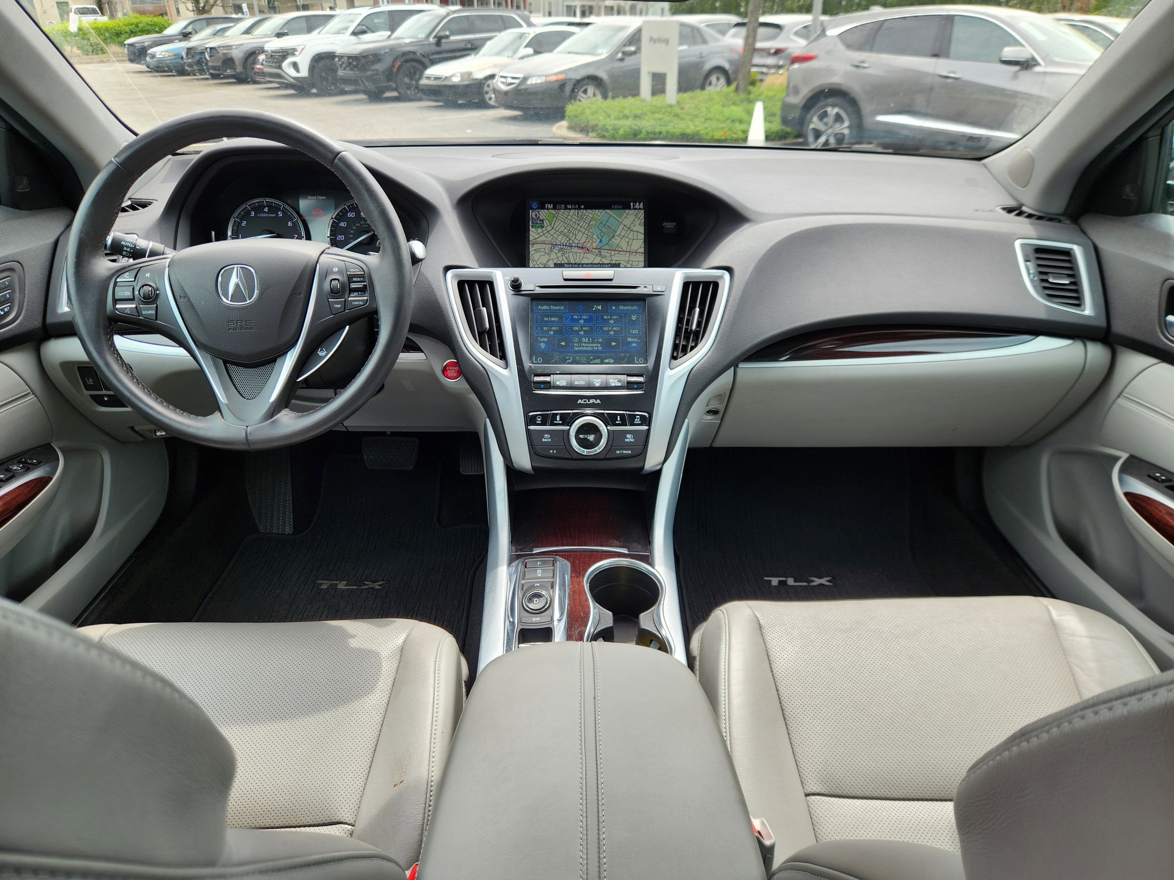 2017 Acura TLX V6 w/Technology Pkg