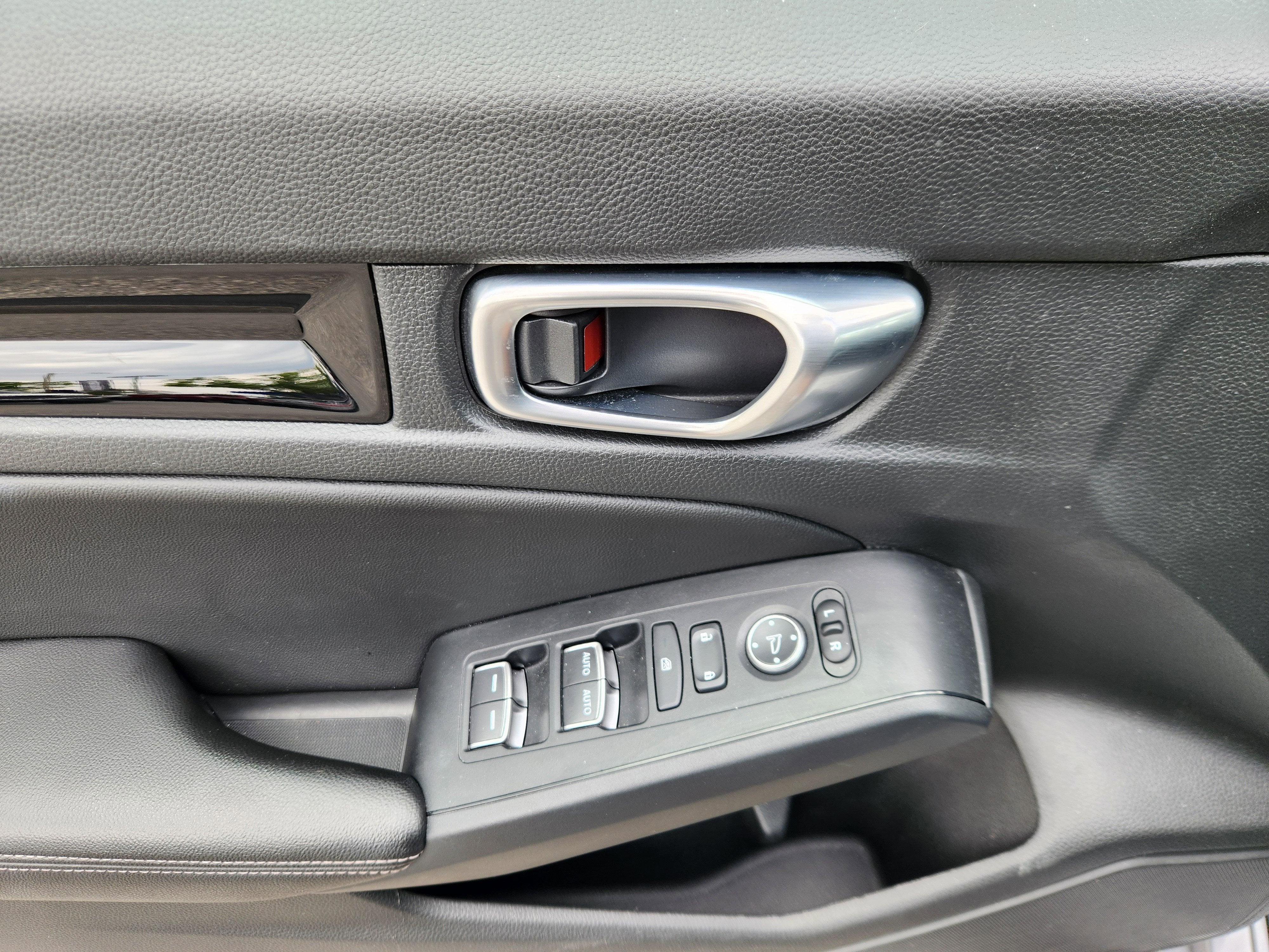 2024 Honda Civic Hatchback EX-L