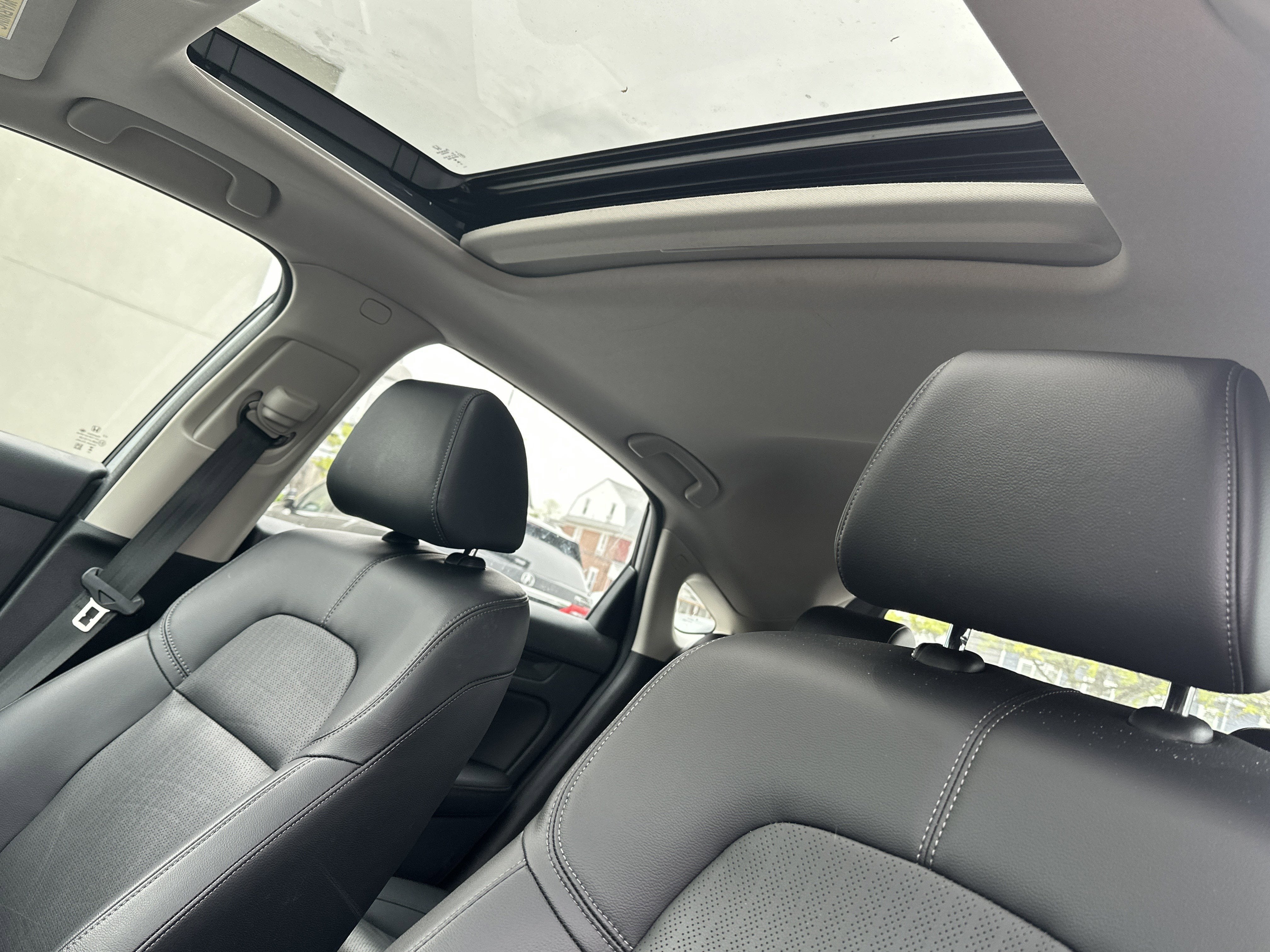 2024 Honda Civic Hatchback EX-L