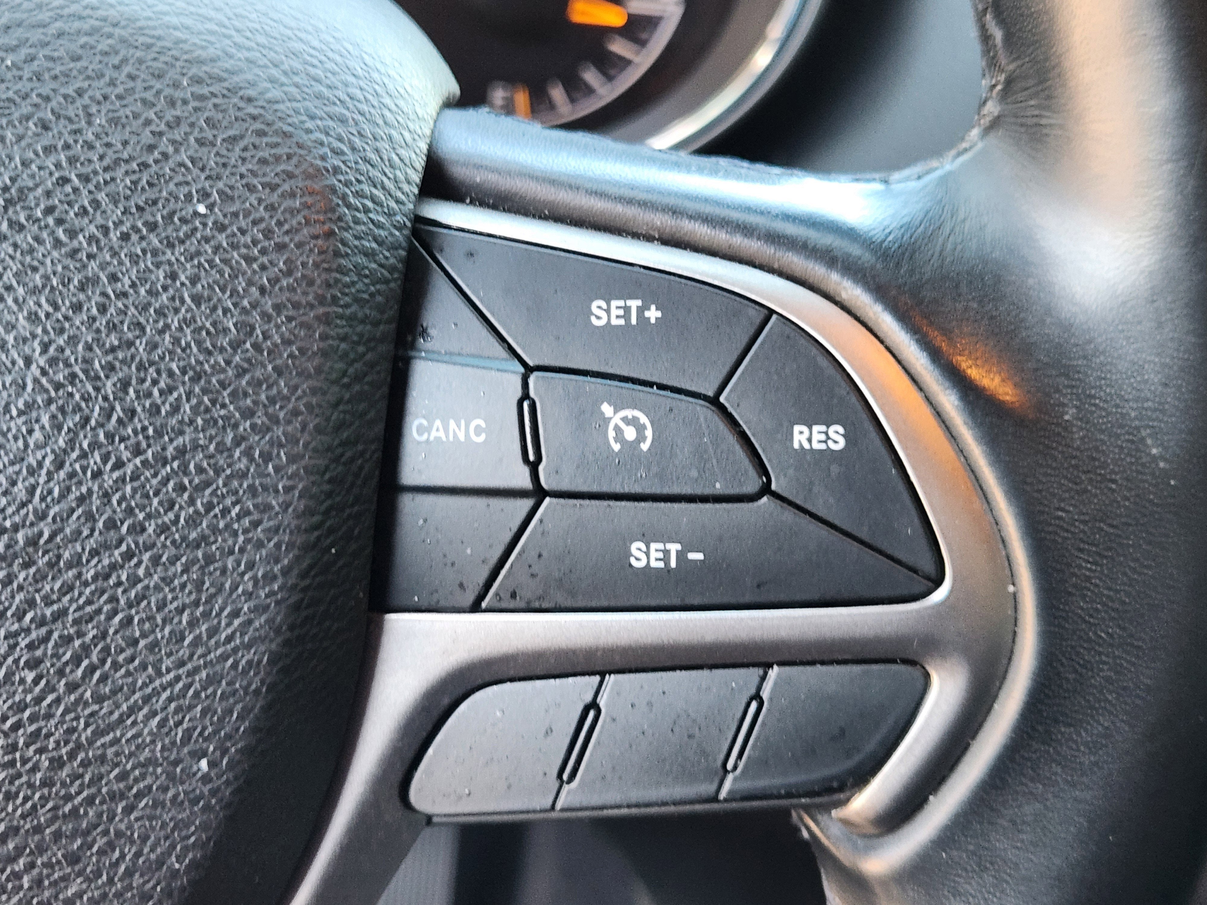 2020 Jeep Grand Cherokee Laredo E
