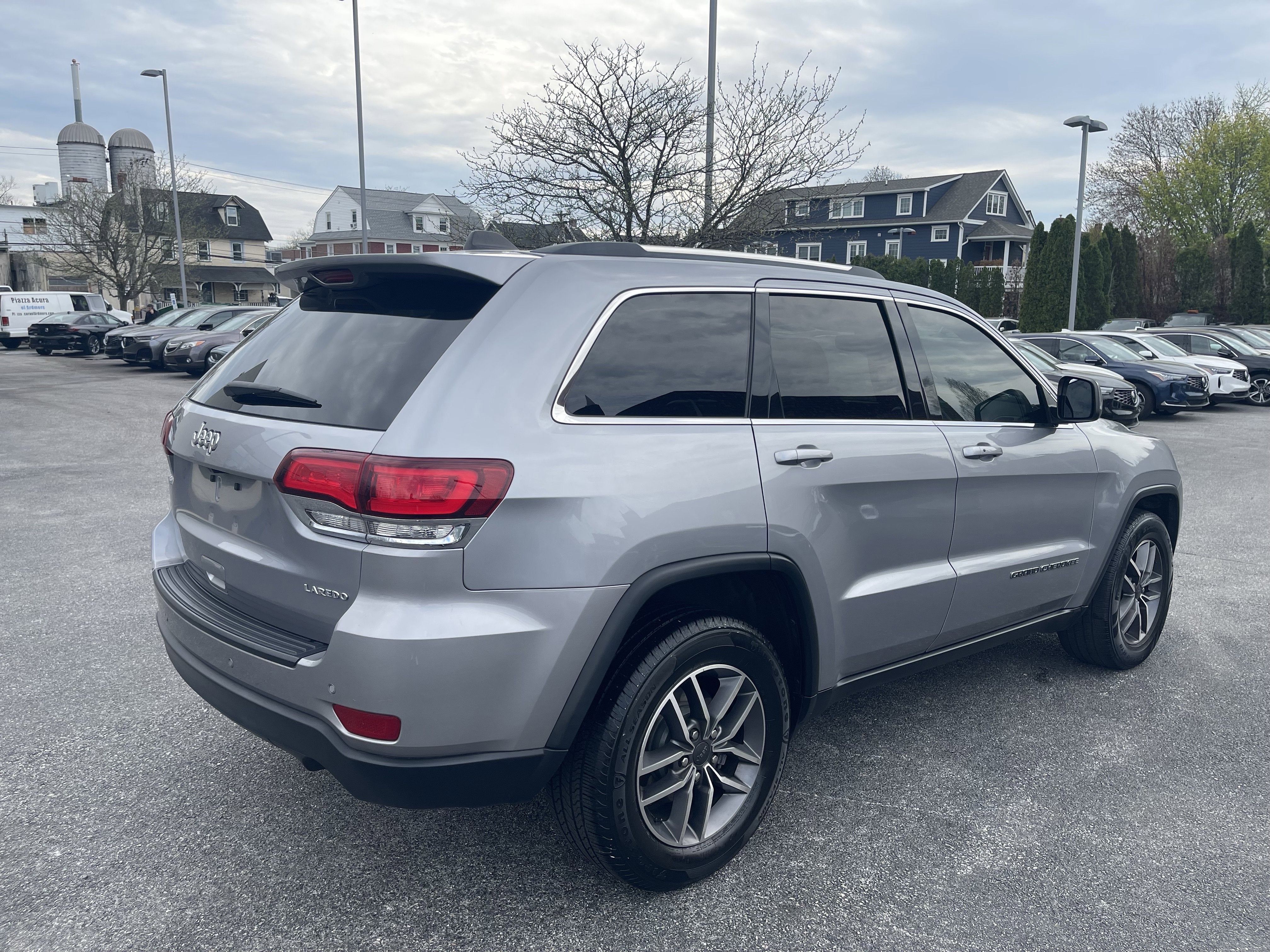 2020 Jeep Grand Cherokee Laredo E