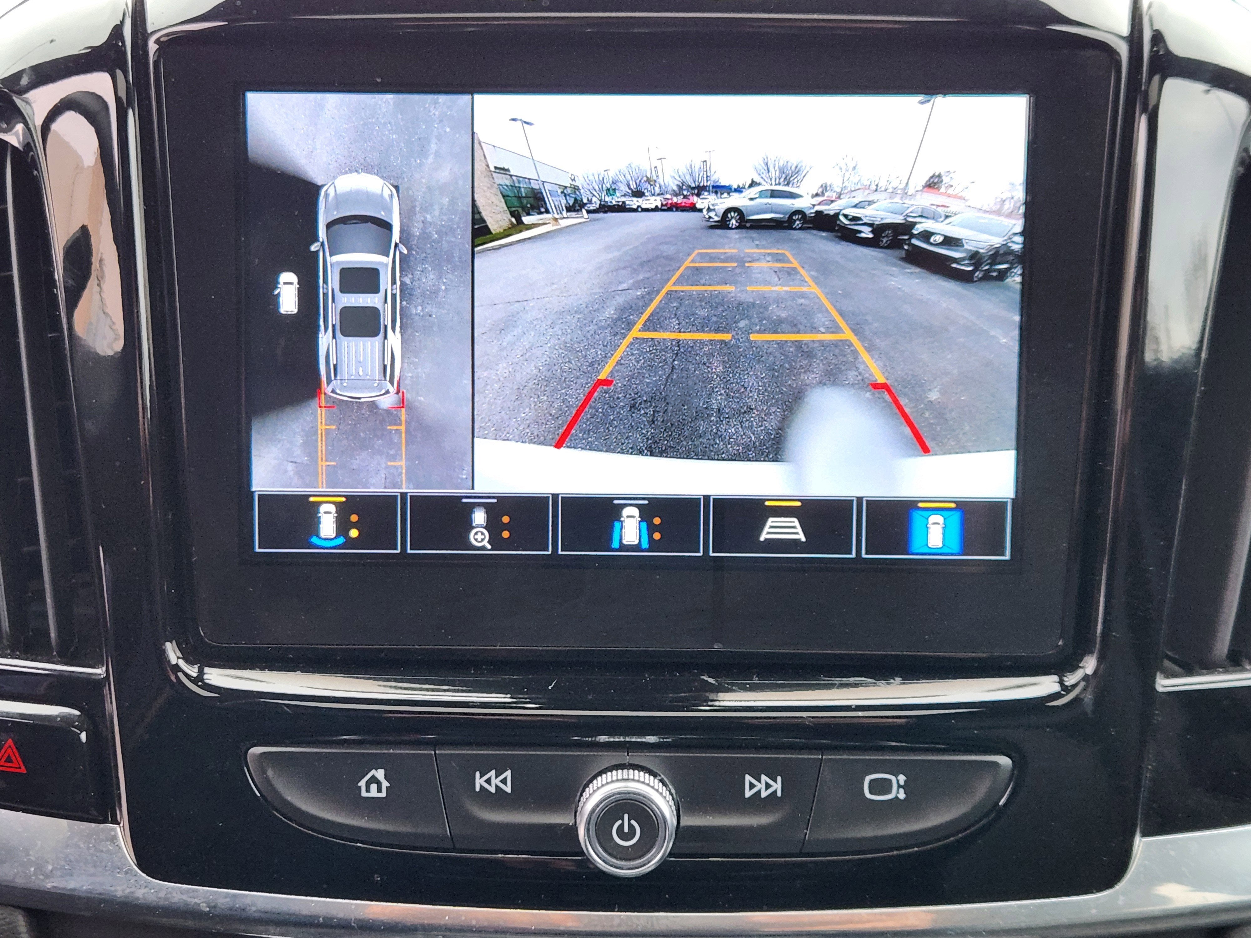2023 Chevrolet Traverse RS