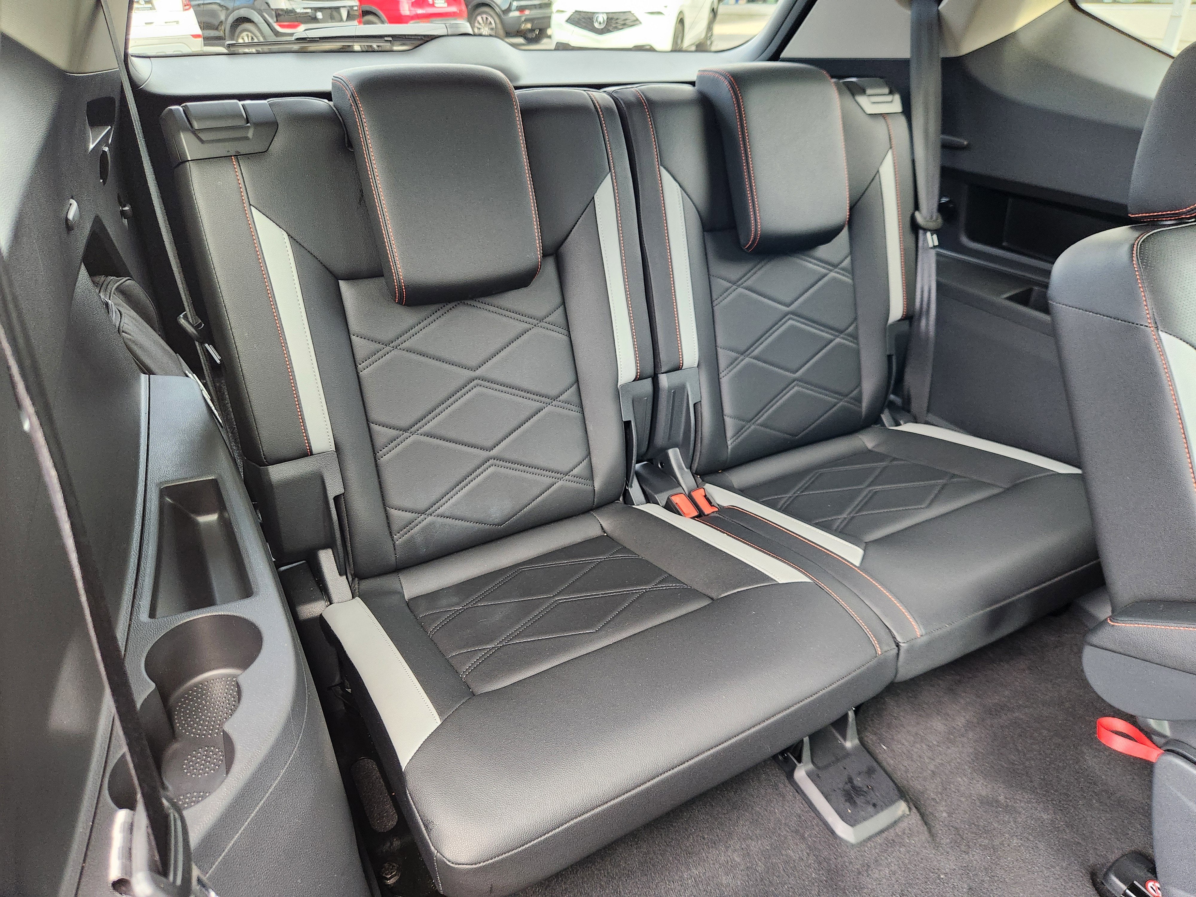 2025 Volkswagen Atlas 2.0T Peak Edition