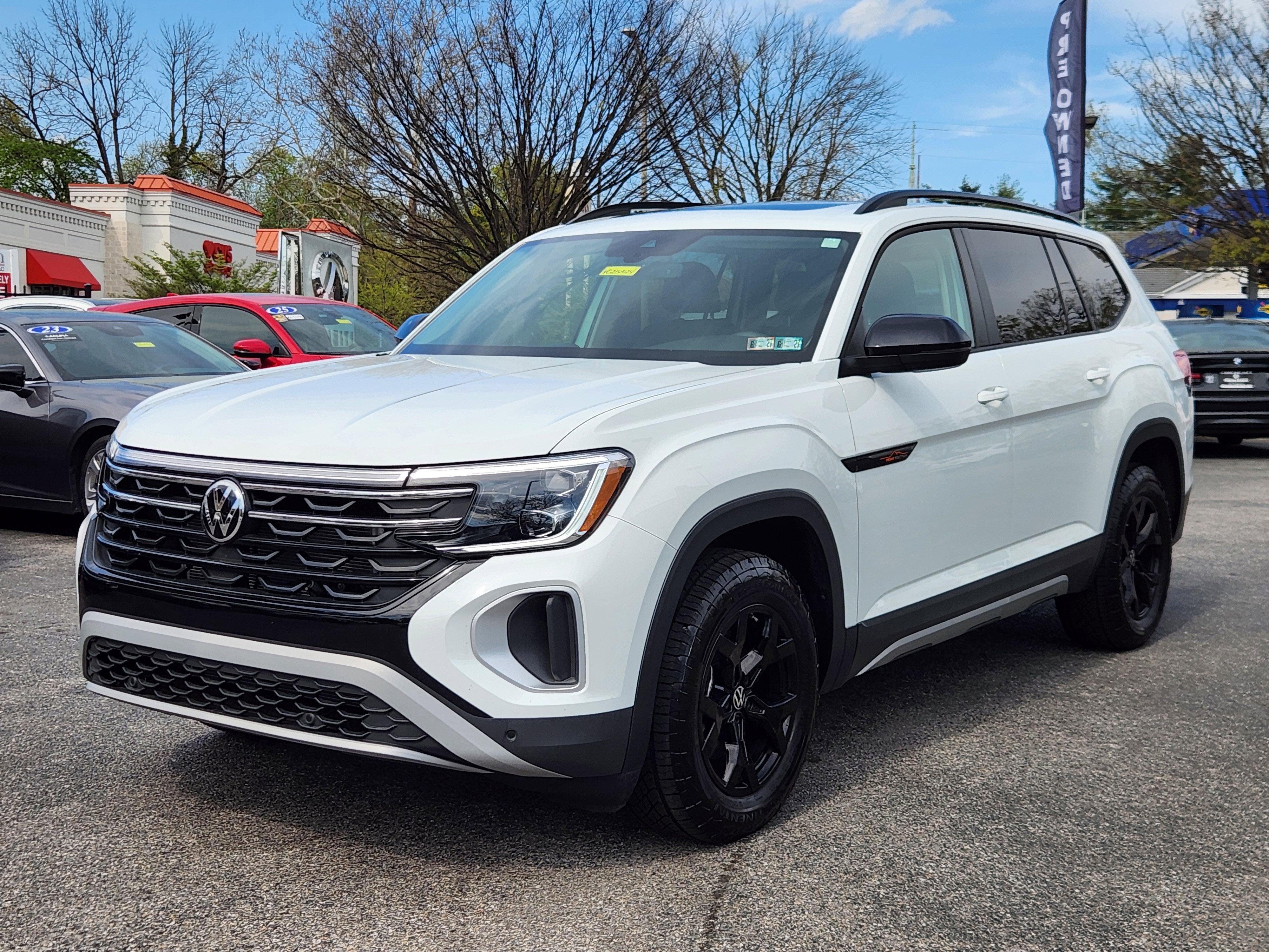 2025 Volkswagen Atlas 2.0T Peak Edition