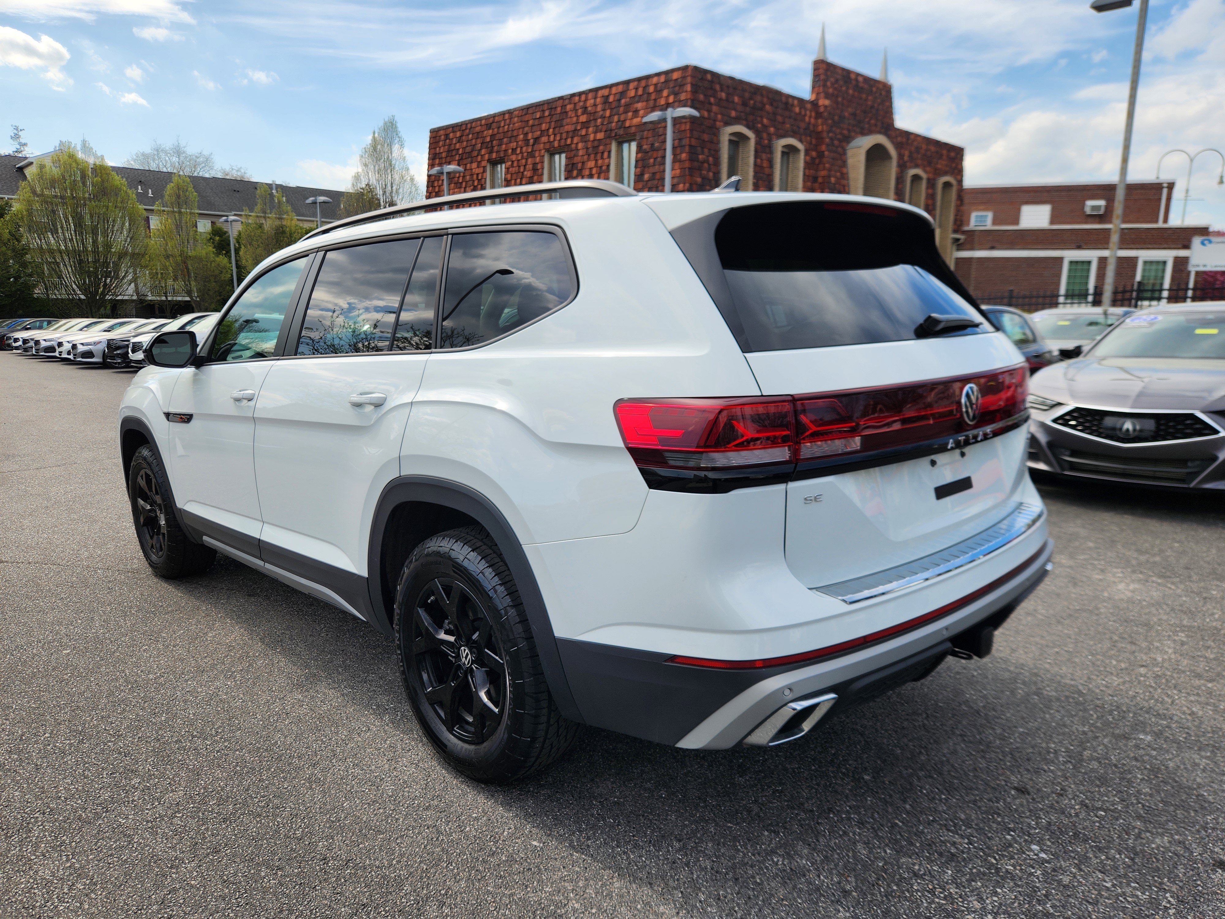 2025 Volkswagen Atlas 2.0T Peak Edition