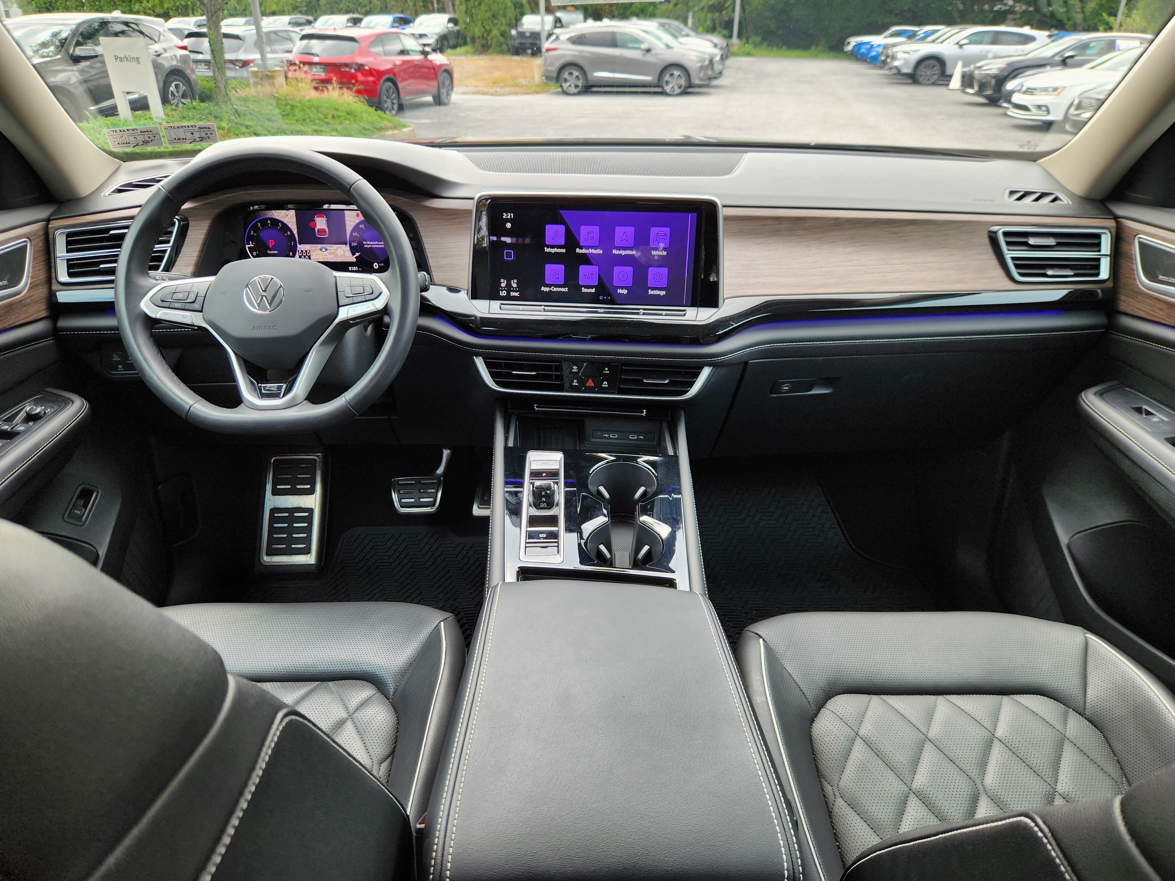 2026 Volkswagen Atlas 2.0T SEL Premium R-Line