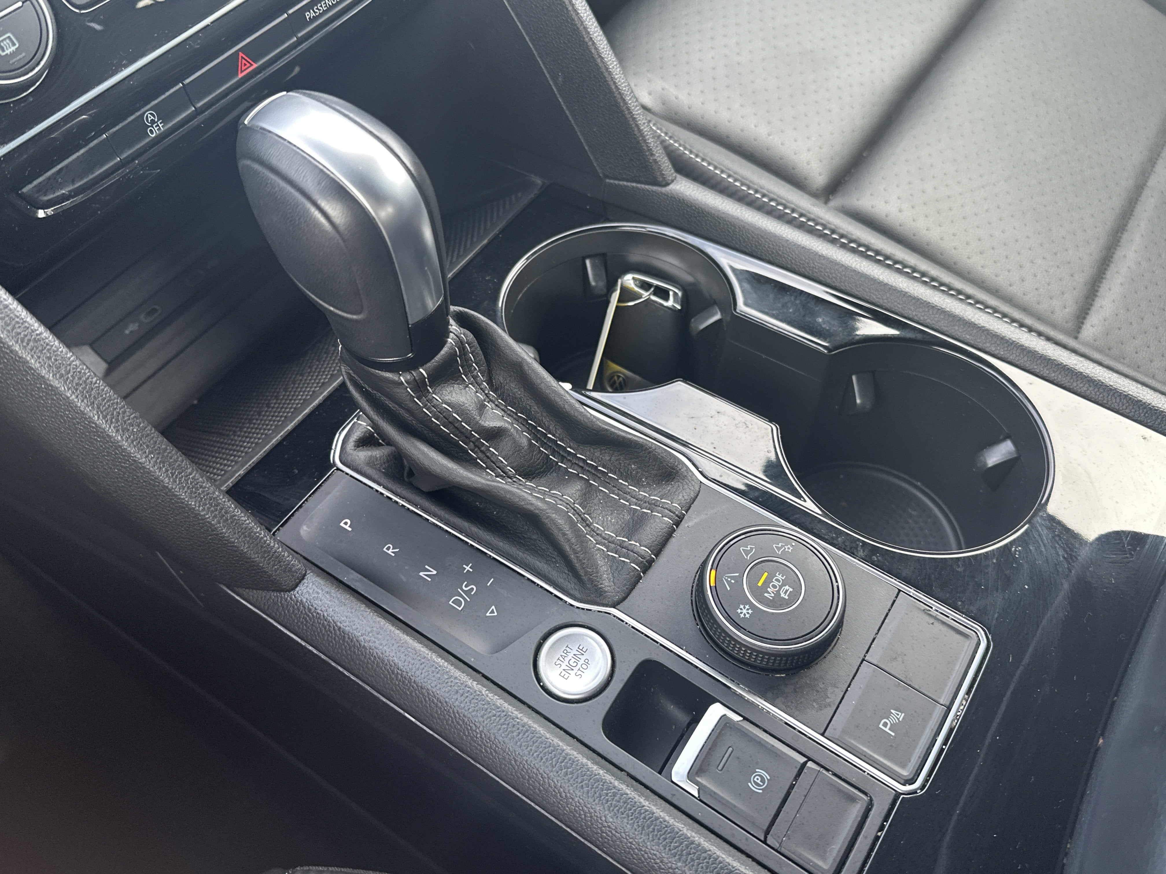 2023 Volkswagen Atlas Cross Sport 3.6L V6 SE w/Technology