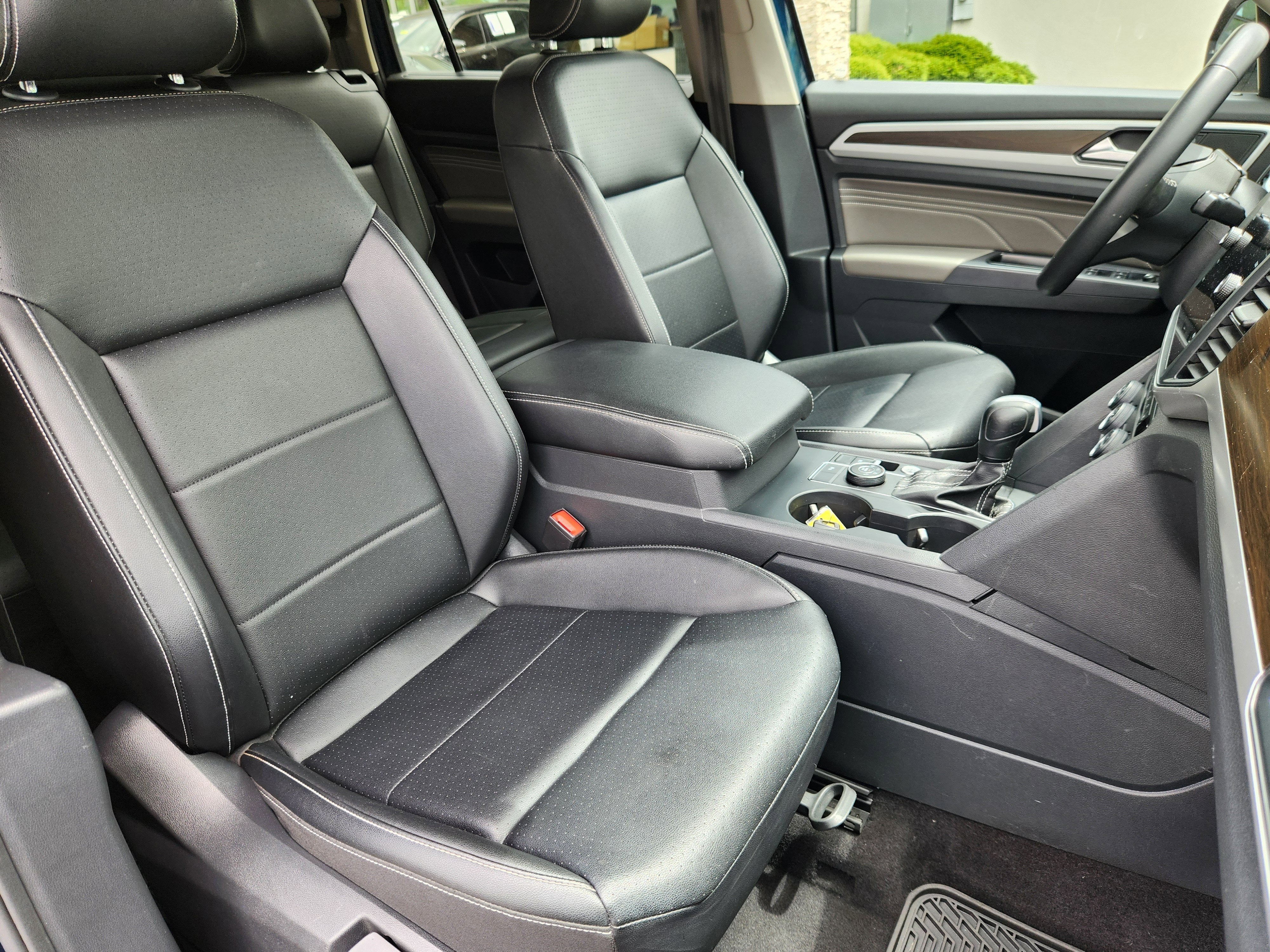 2021 Volkswagen Atlas 3.6L V6 SE w/Technology