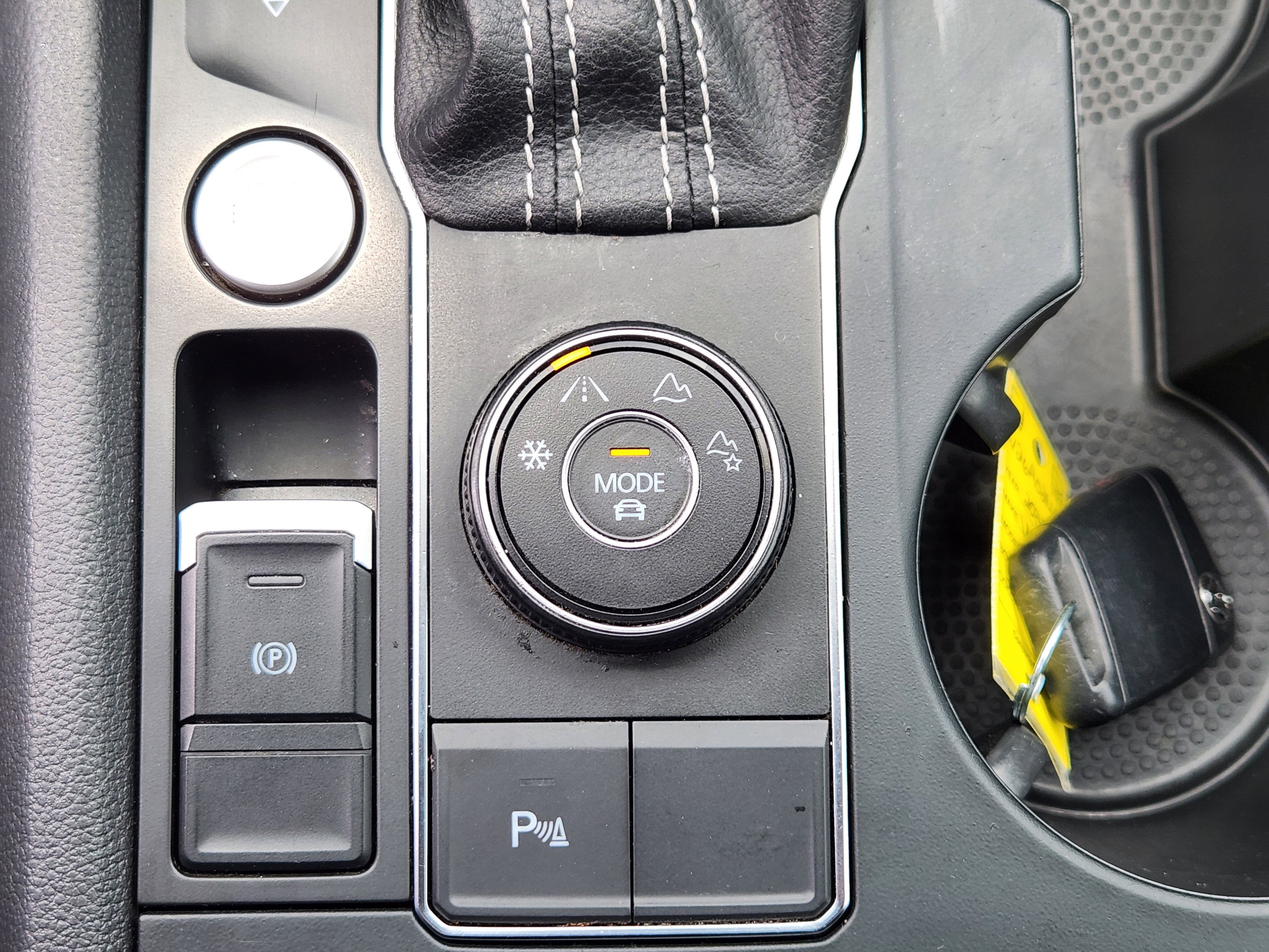 2021 Volkswagen Atlas 3.6L V6 SE w/Technology