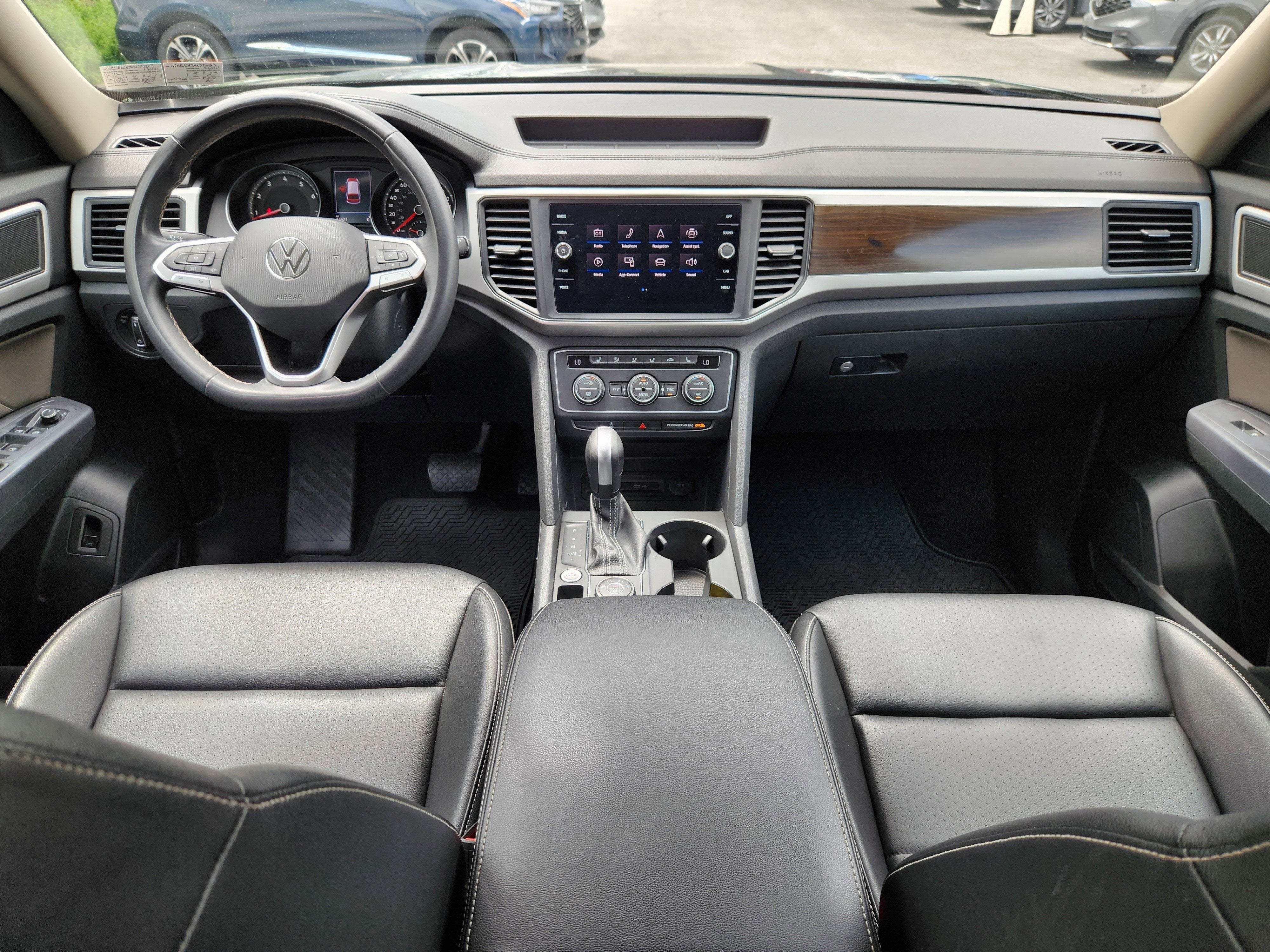 2021 Volkswagen Atlas 3.6L V6 SE w/Technology