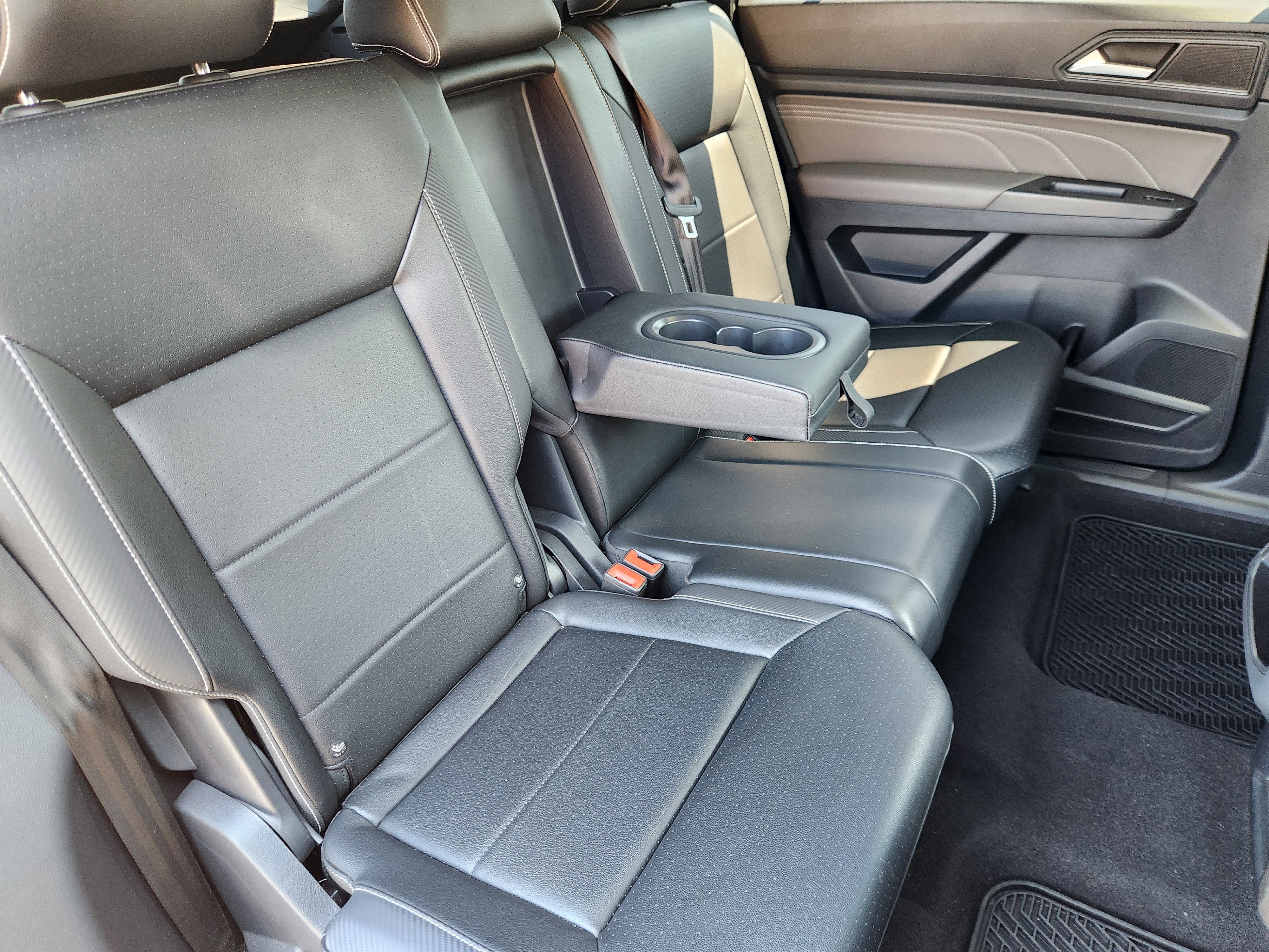 2022 Volkswagen Atlas Cross Sport 3.6L V6 SE w/Technology