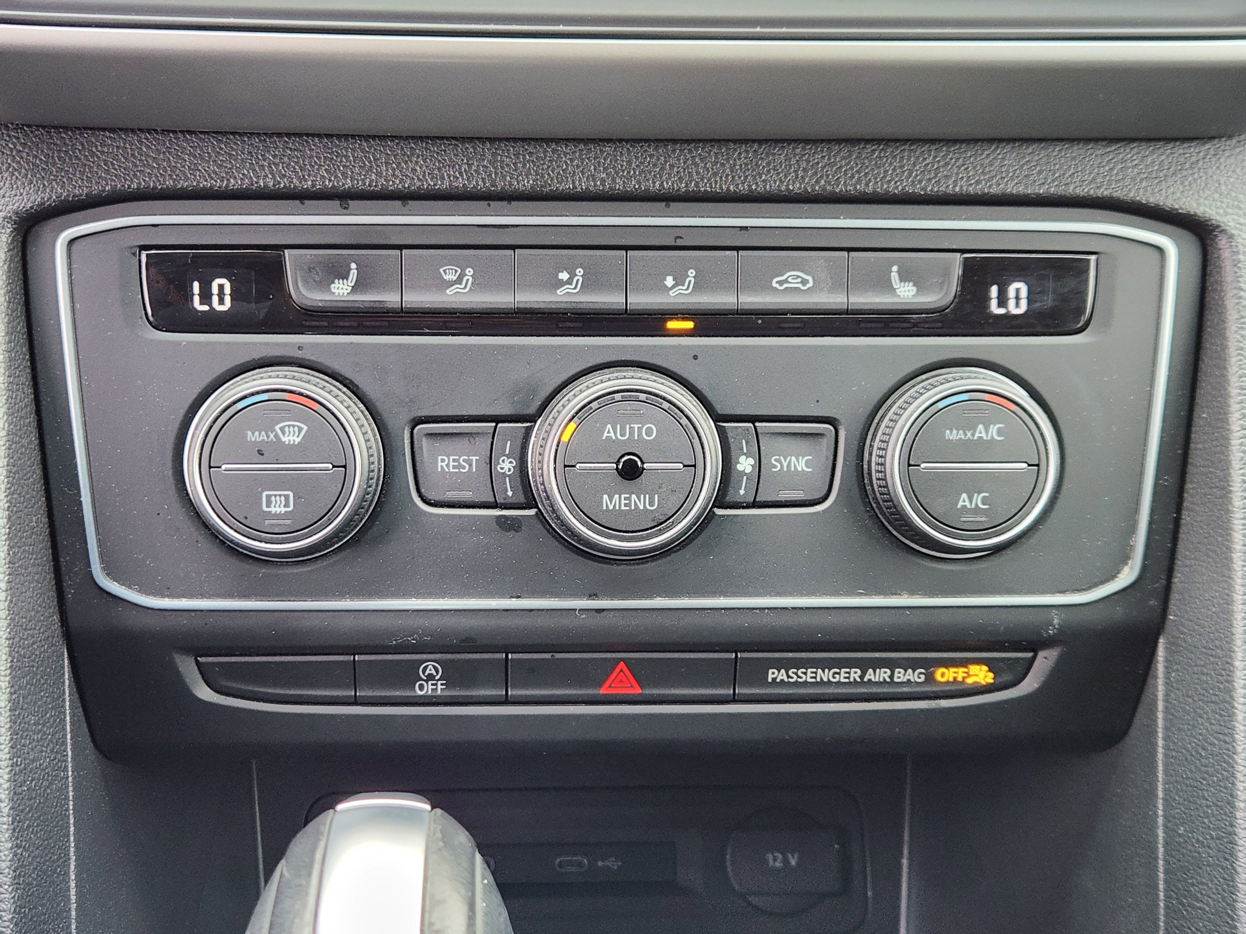 2021 Volkswagen Atlas 3.6L V6 SE w/Technology