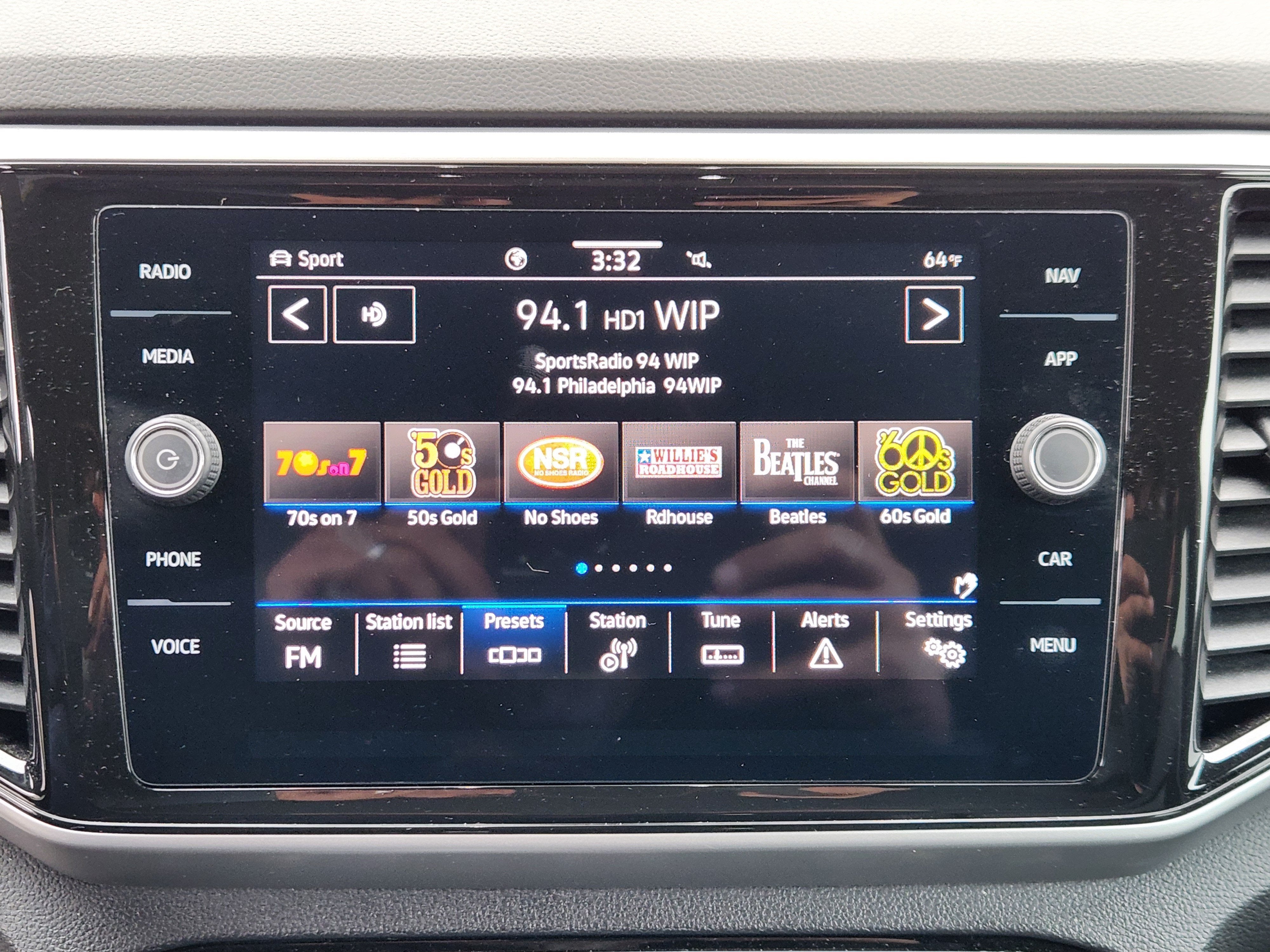 2023 Volkswagen Atlas Cross Sport 2.0T SEL R-Line Black
