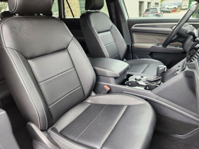 2023 Volkswagen Atlas Cross Sport 2.0T SEL R-Line Black