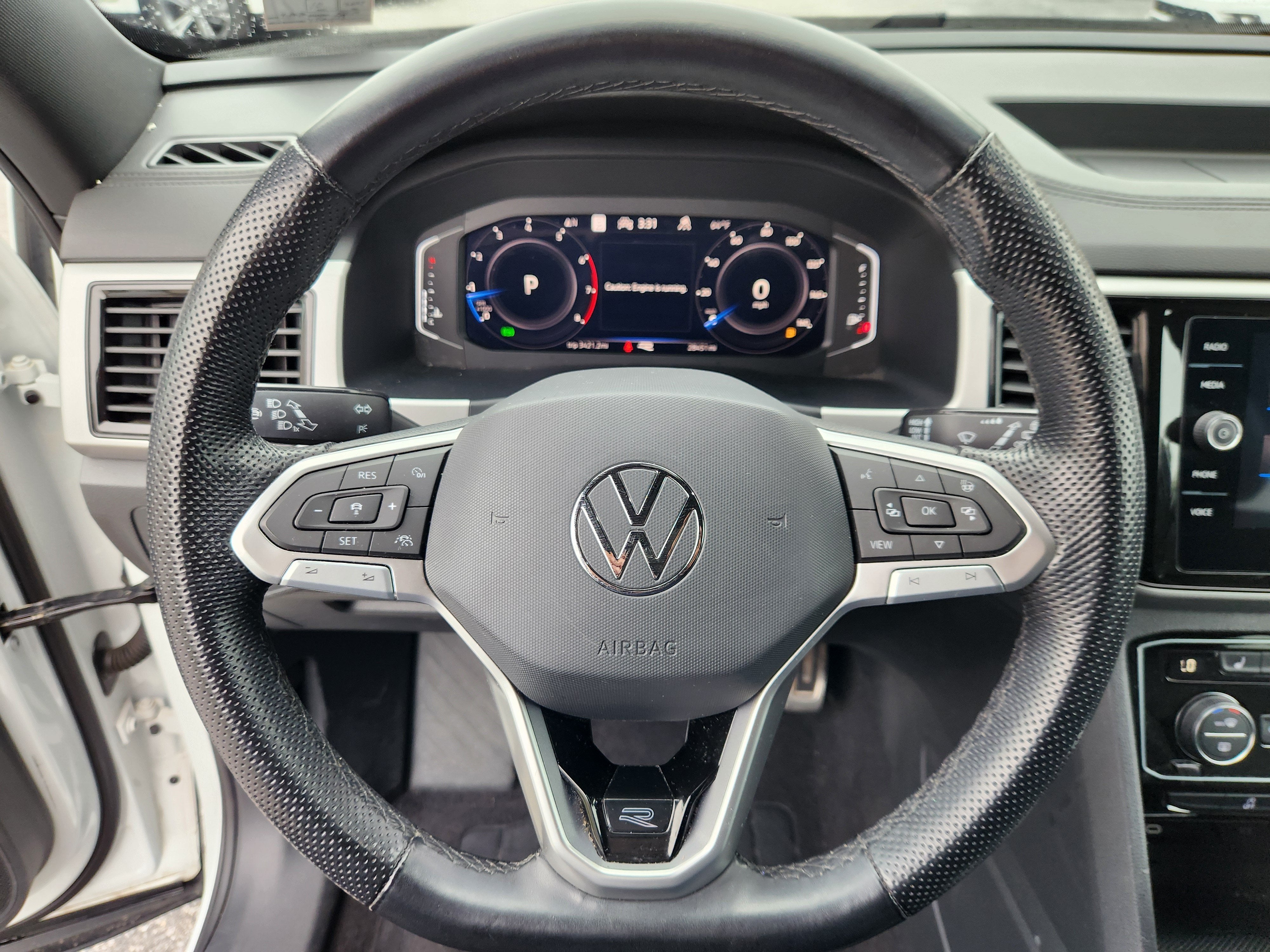 2023 Volkswagen Atlas Cross Sport 2.0T SEL R-Line Black