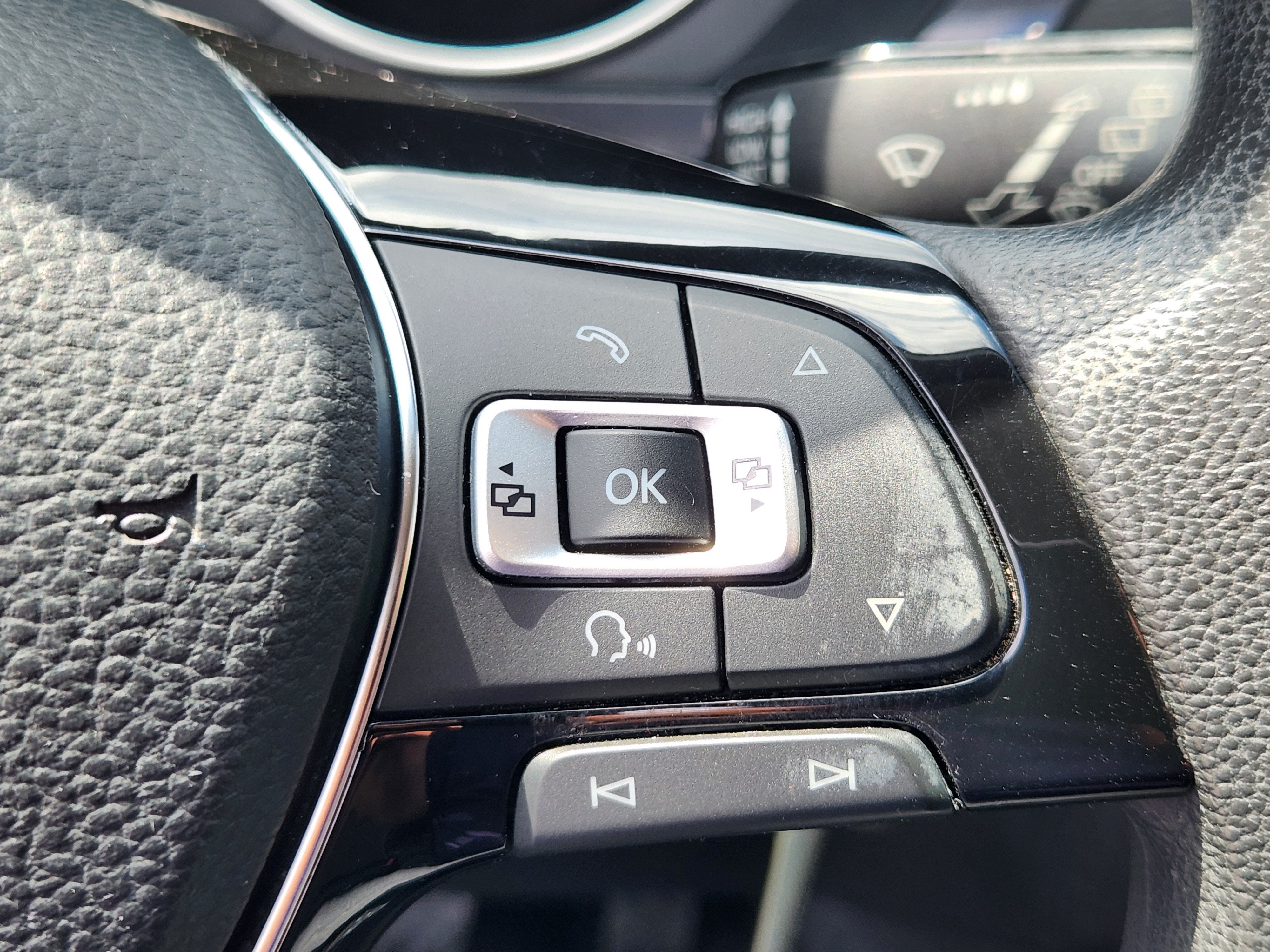 2018 Volkswagen Tiguan S