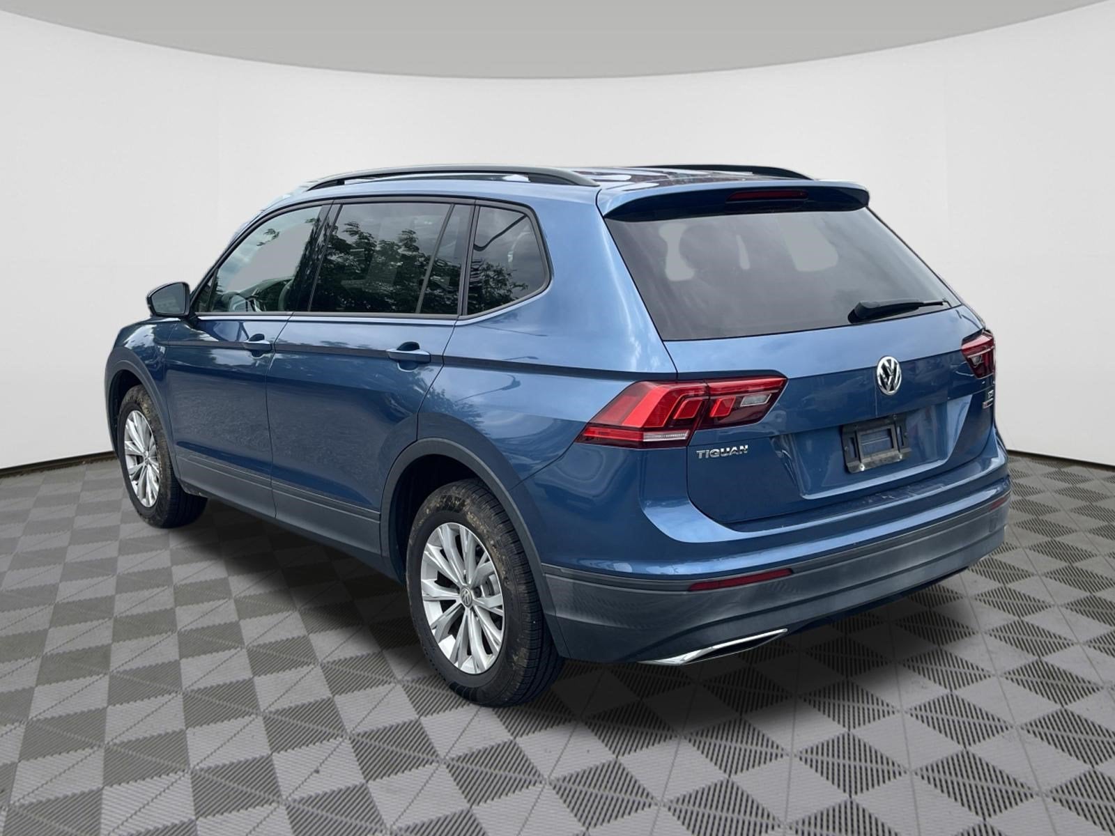2018 Volkswagen Tiguan S
