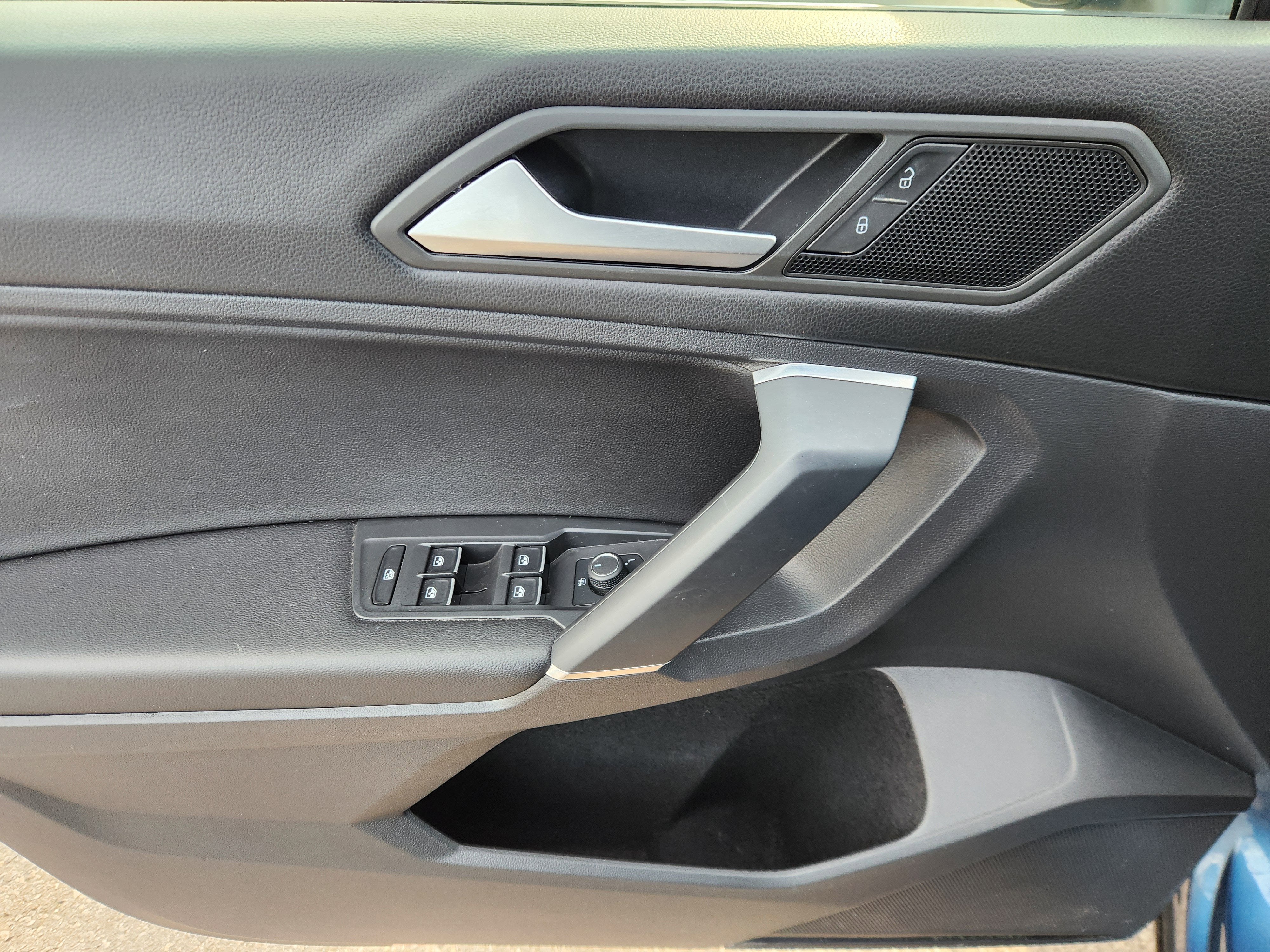 2020 Volkswagen Tiguan Base