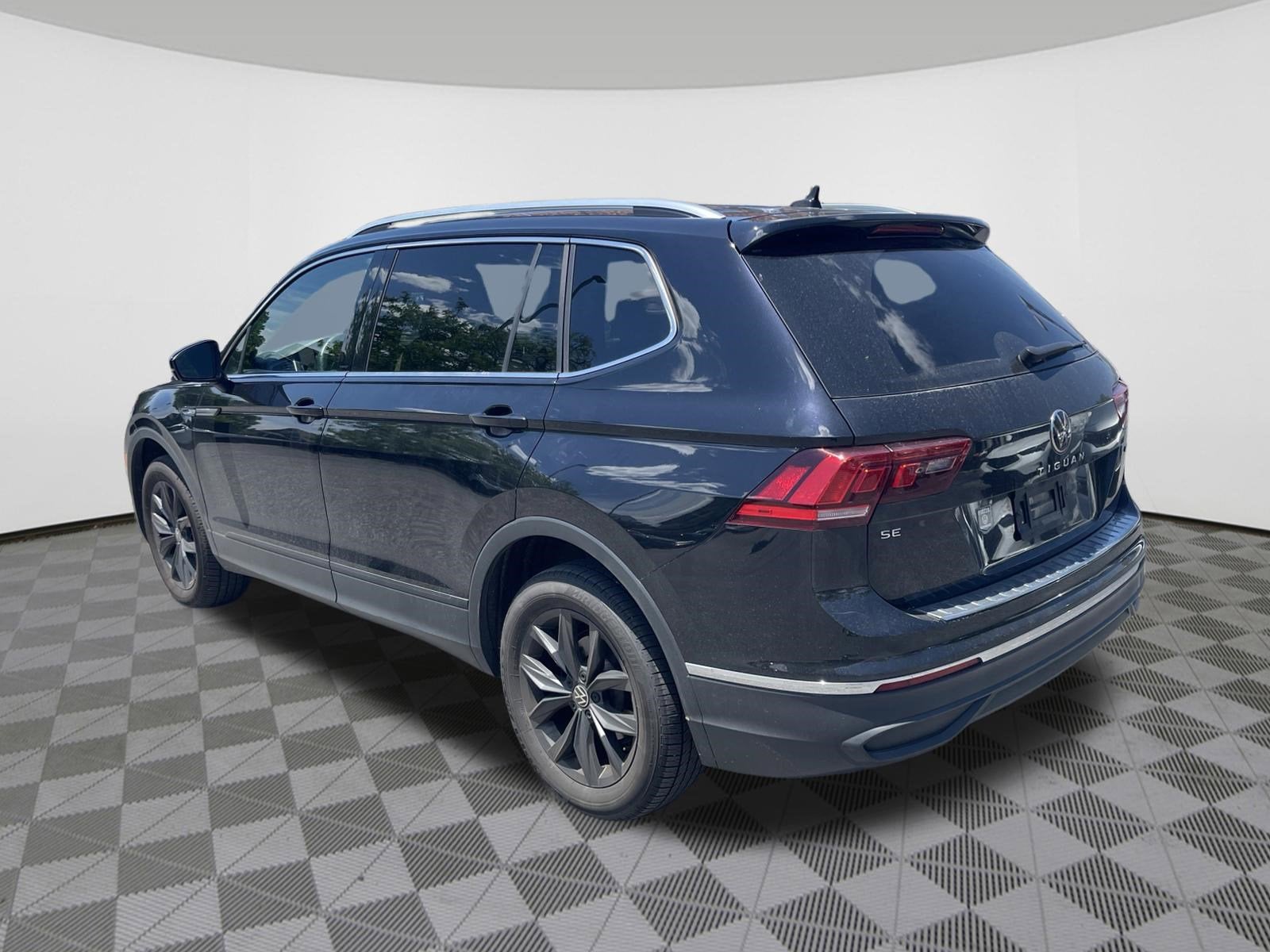 2024 Volkswagen Tiguan SE