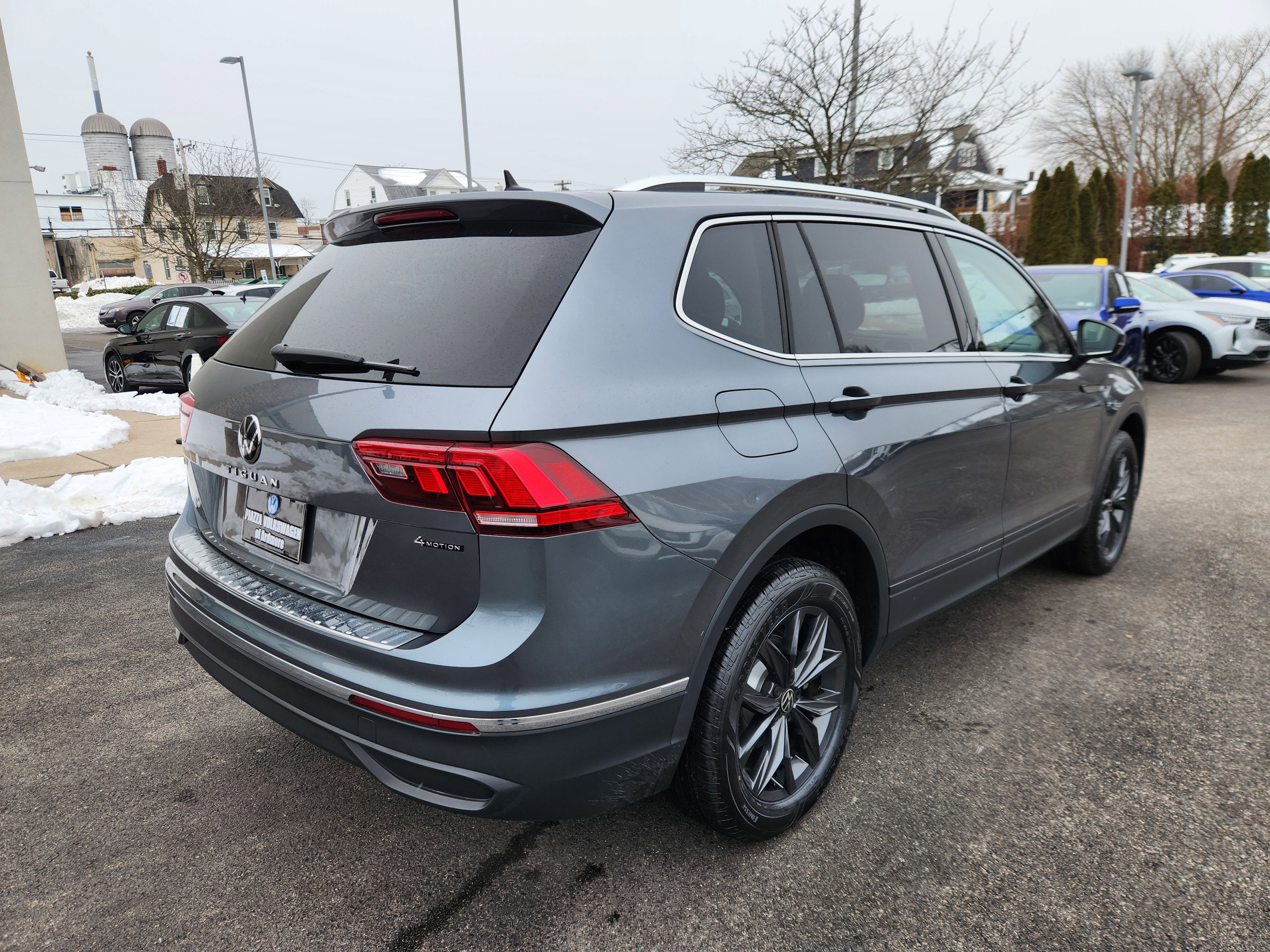 2023 Volkswagen Tiguan SE