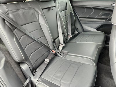 2023 Volkswagen Tiguan SEL R-Line