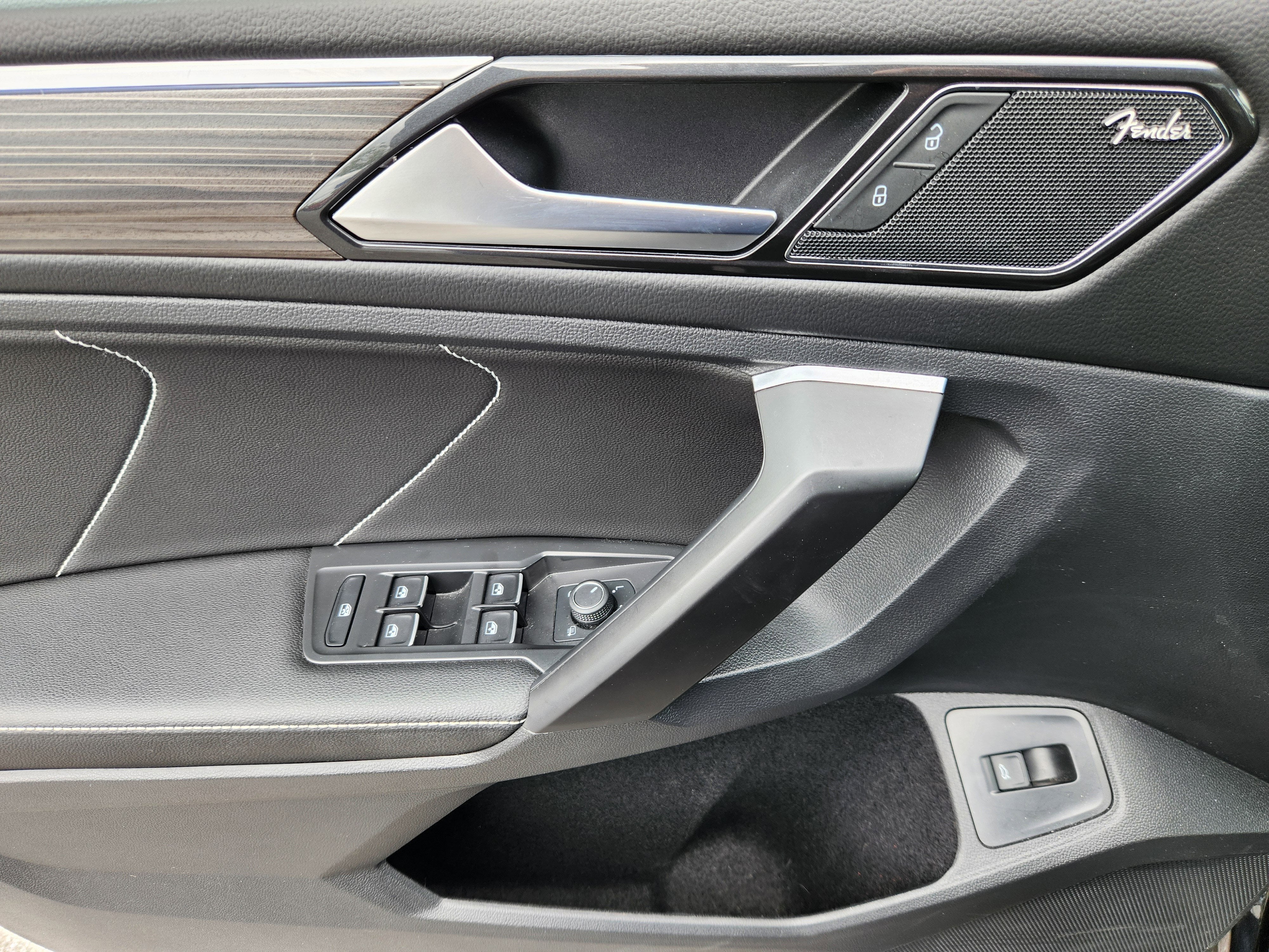 2023 Volkswagen Tiguan SEL R-Line