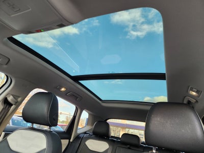 2025 Volkswagen Taos SEL