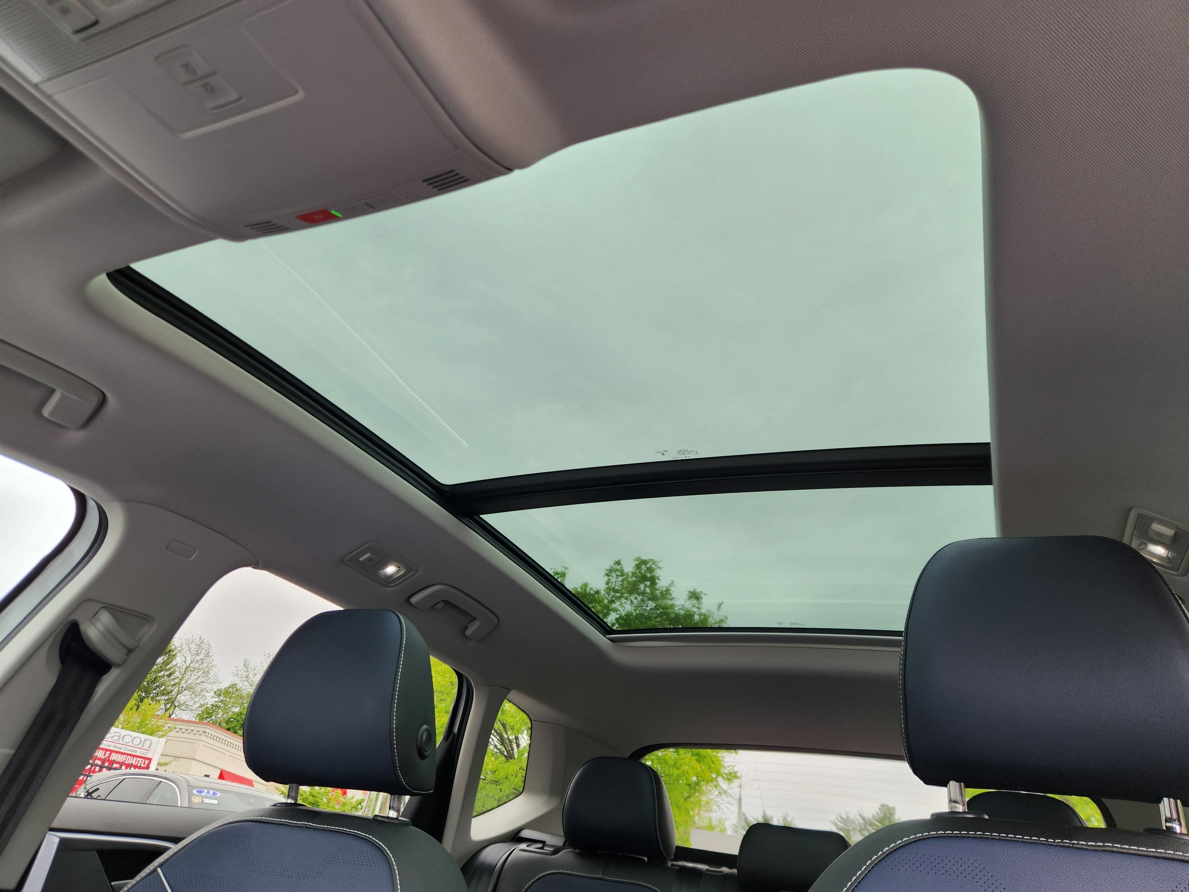 2025 Volkswagen Taos SEL