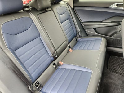 2025 Volkswagen Taos SEL